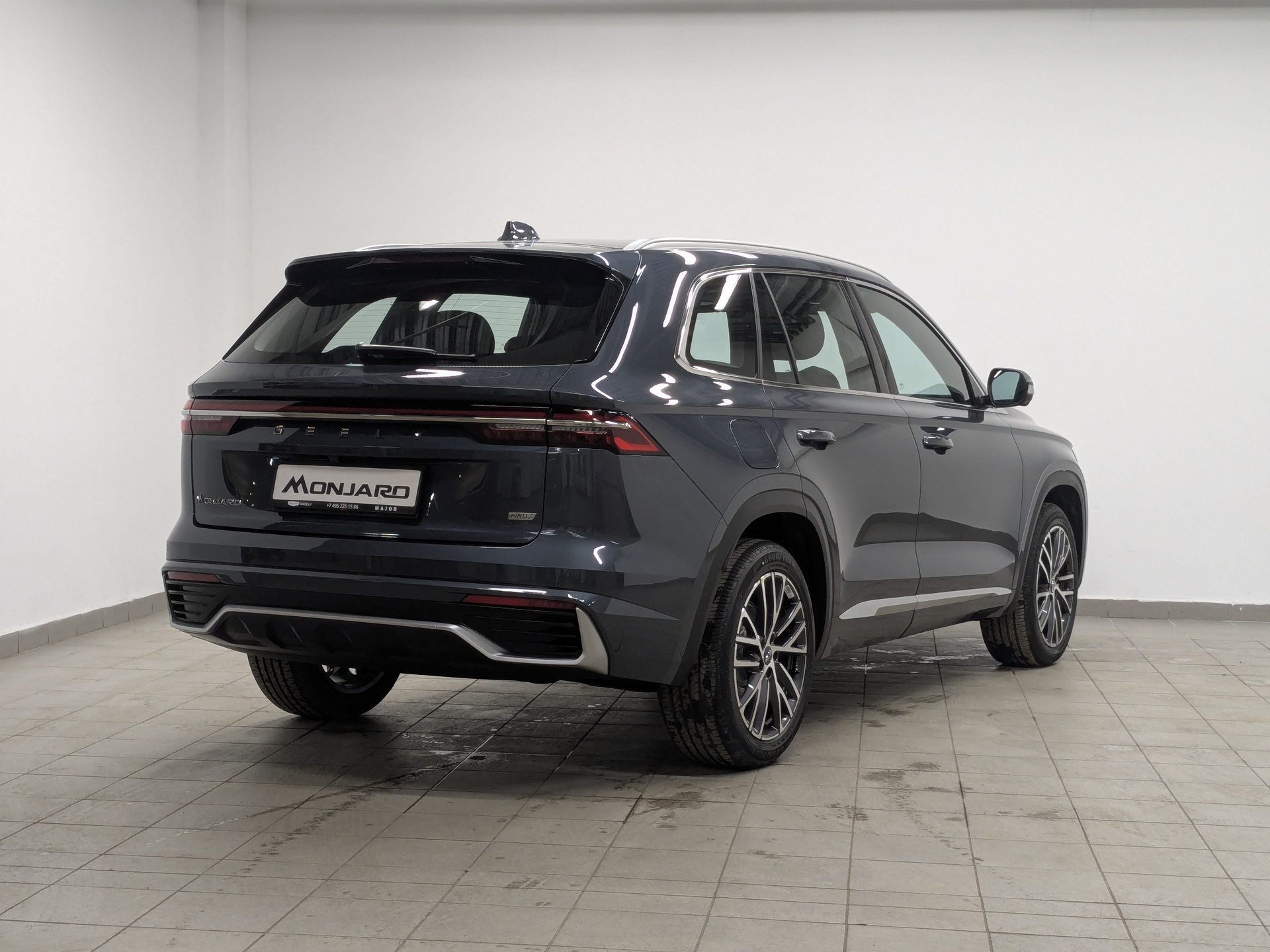 Фото Geely Monjaro Luxury SE 2.0T/238 8AT 4WD