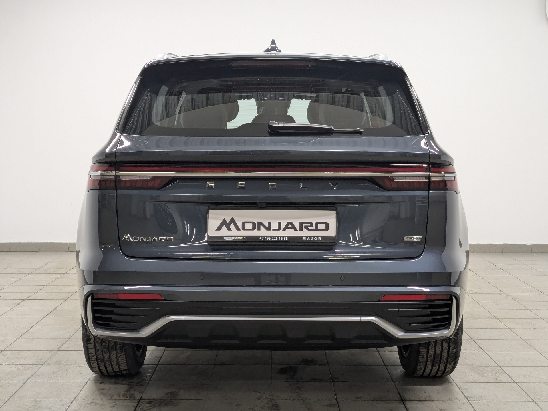 Фото Geely Monjaro Luxury SE 2.0T/238 8AT 4WD
