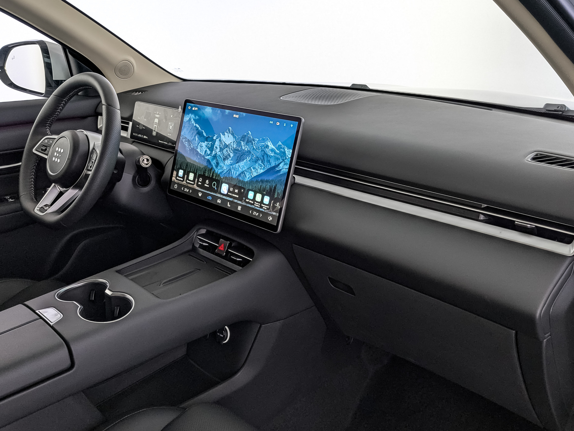 Фото Evolute i-SPACE 5 мест 1.5ELH/95 25кВт FWD