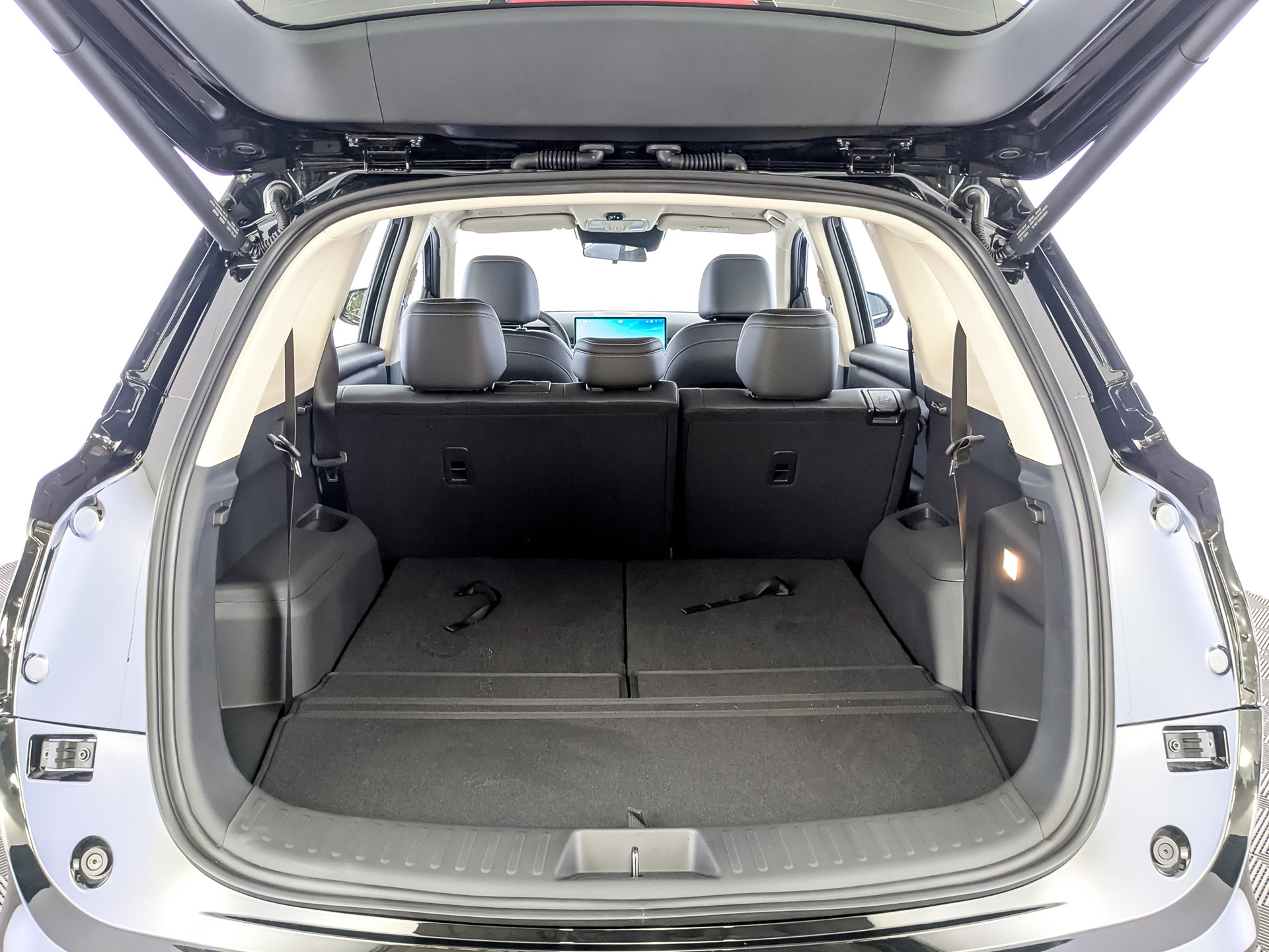 Фото Evolute i-SPACE 7 мест 1.5ELH/95 25кВт FWD