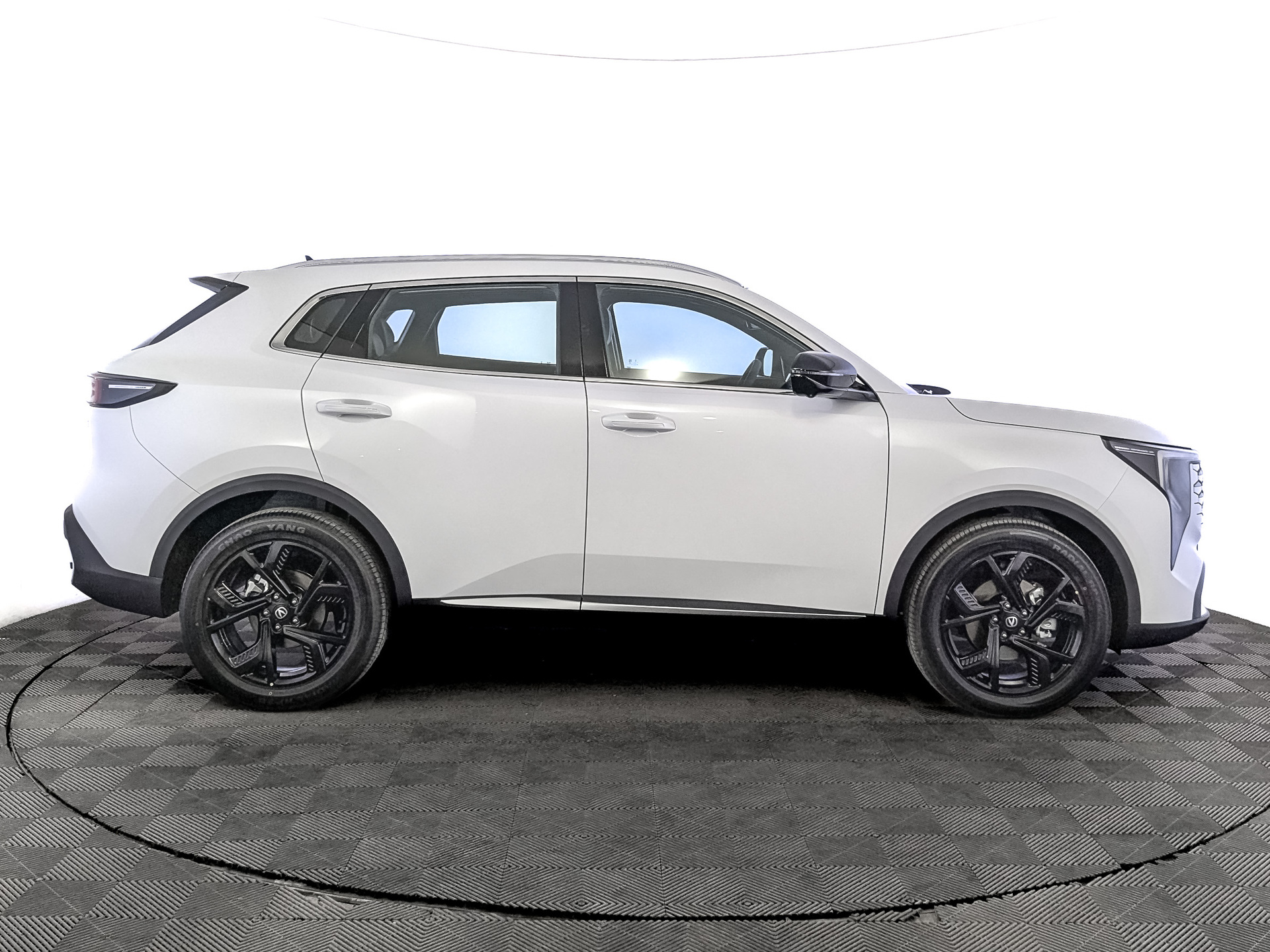 Фото Changan UNI-S II Техно 1.5T/181 7RT Полный привод