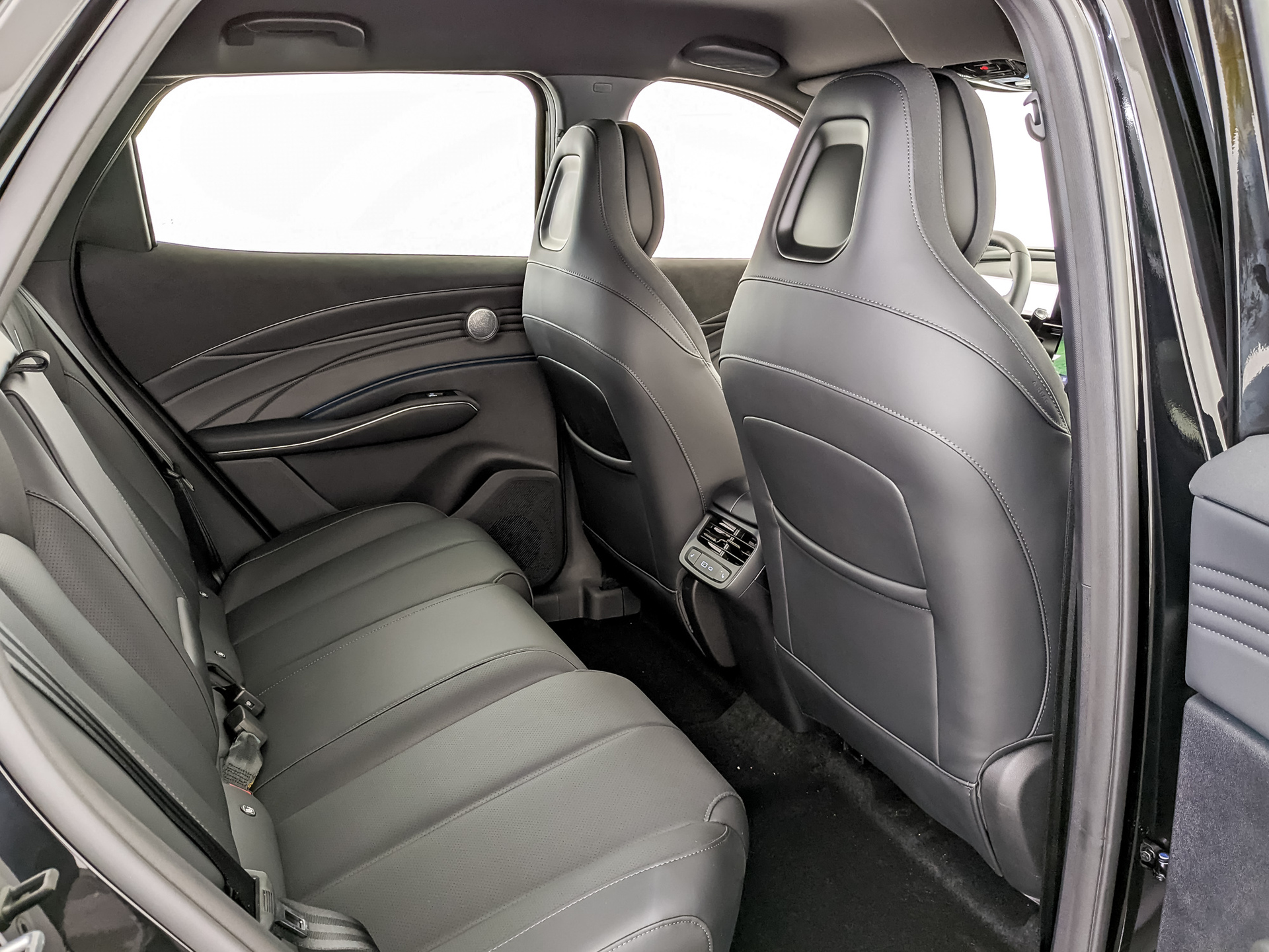 Фото Omoda C7 Драйв 1.6T/150 7RT 2WD