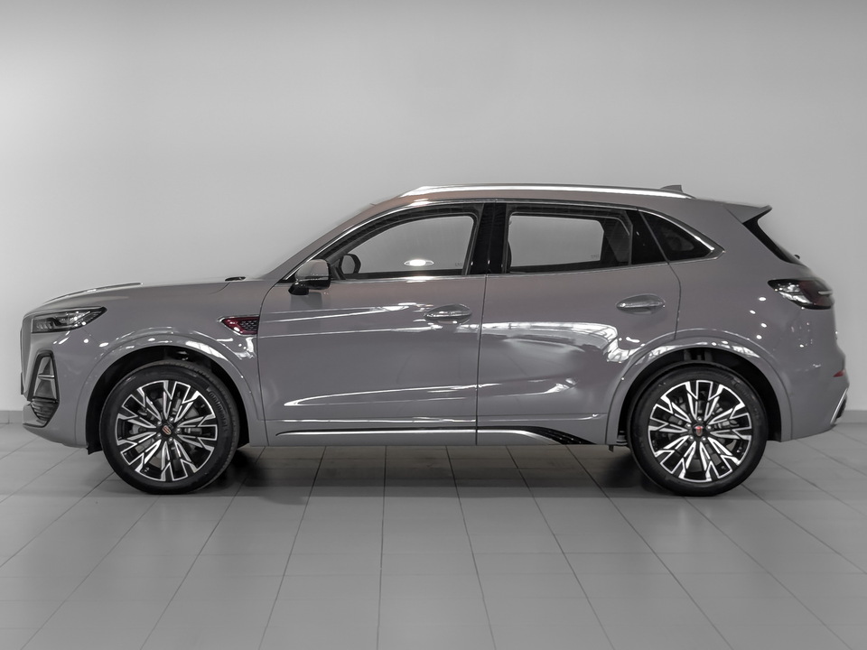 Hongqi HS5 FL Deluxe  2.0T/245 8AT 4WD