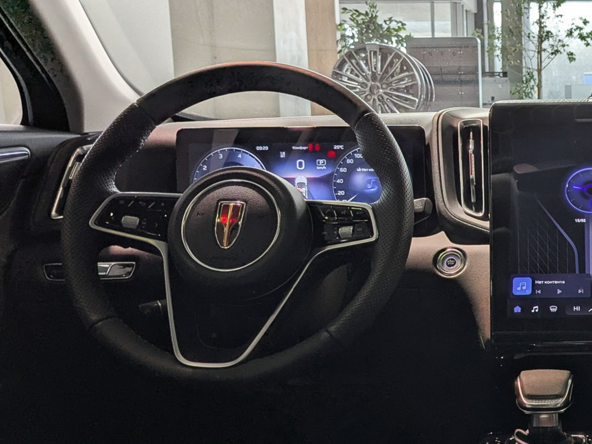 Фото Hongqi HS3 Deluxe 2.0Т/245 8AT 4WD