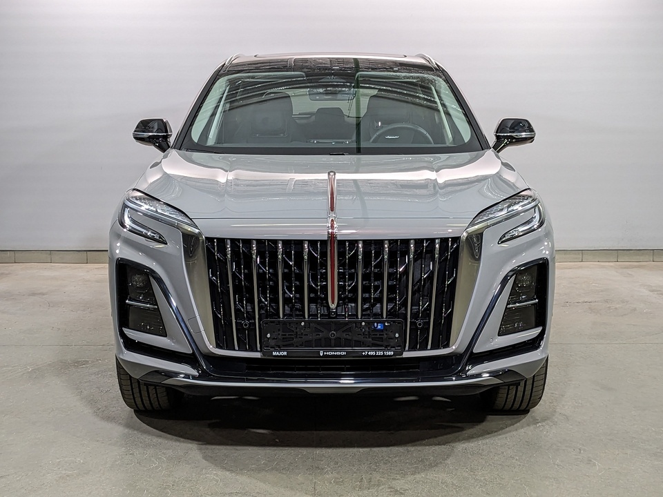 Hongqi HS3 Deluxe 2.0Т/245 8AT 4WD