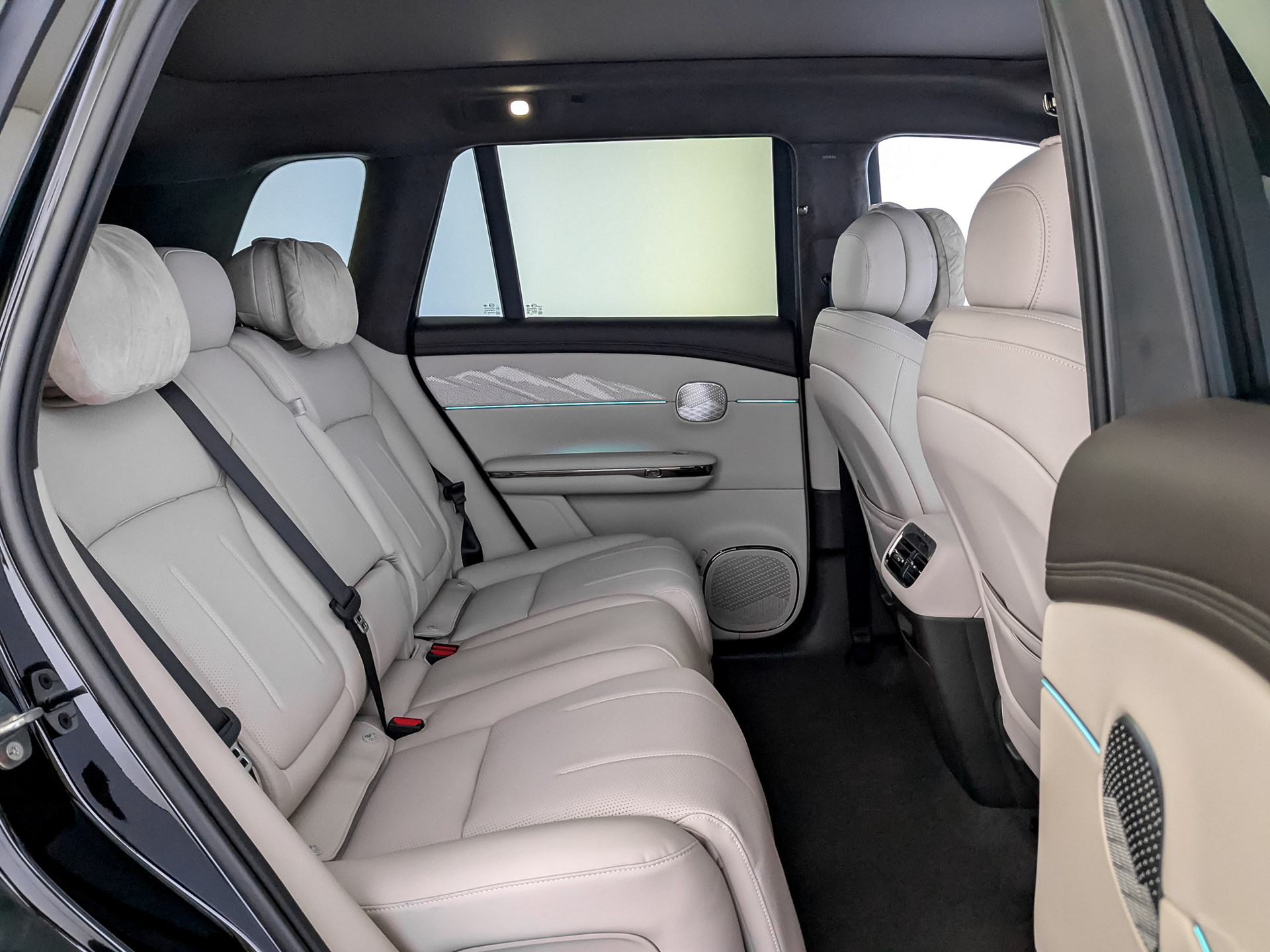 Фото GAC S7 SX Premium 1.5ELH/122 36.3кВт 4WD