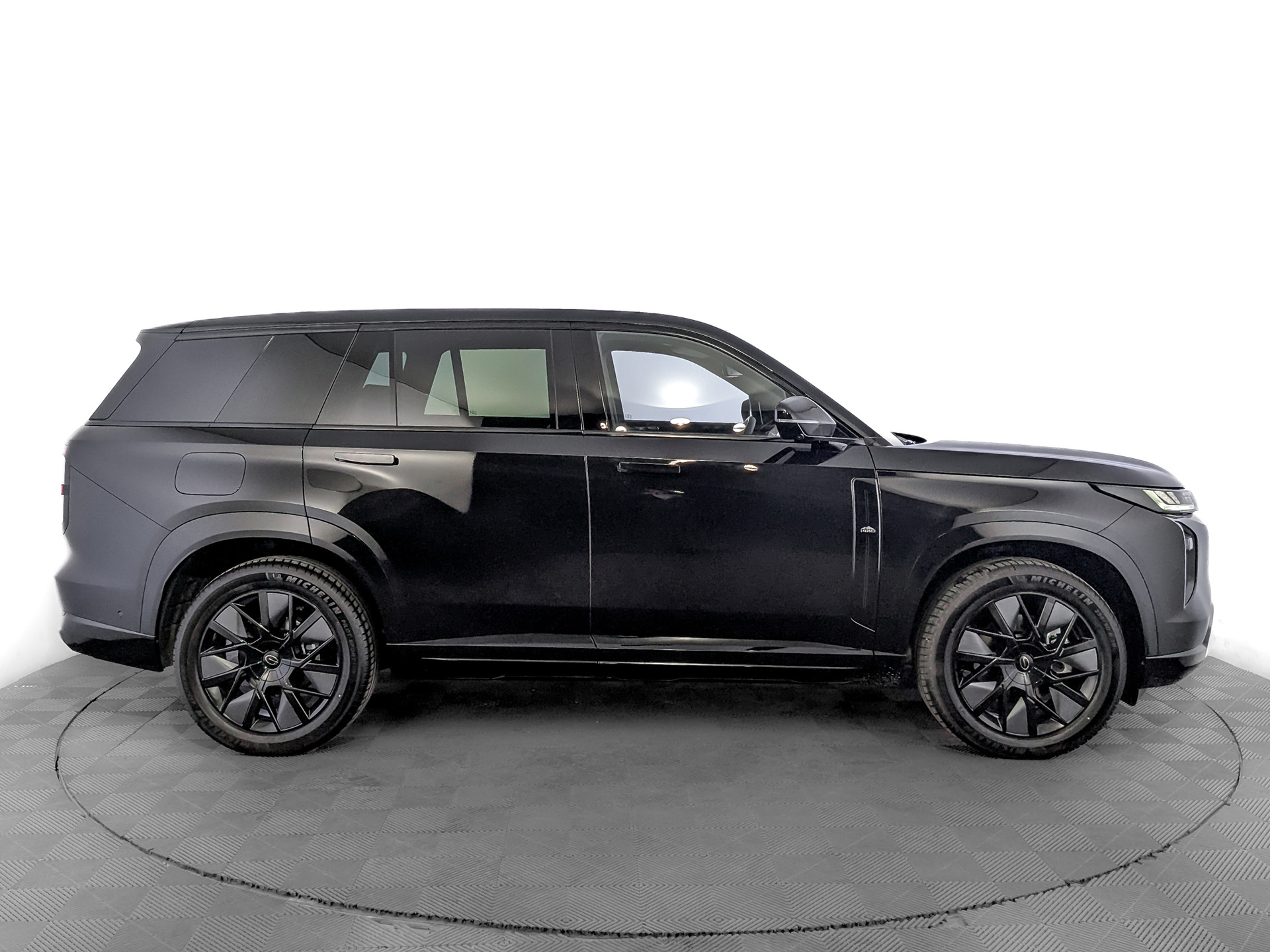 Фото GAC S7 SX Premium 1.5ELH/122 36.3кВт 4WD
