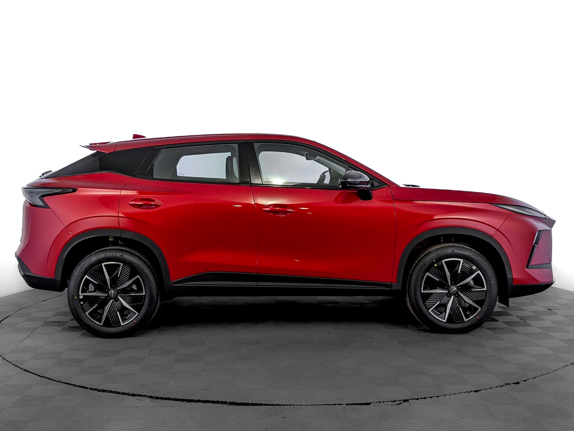 Фото Omoda C5 Стиль NG 1.5T/147 7RT 4WD