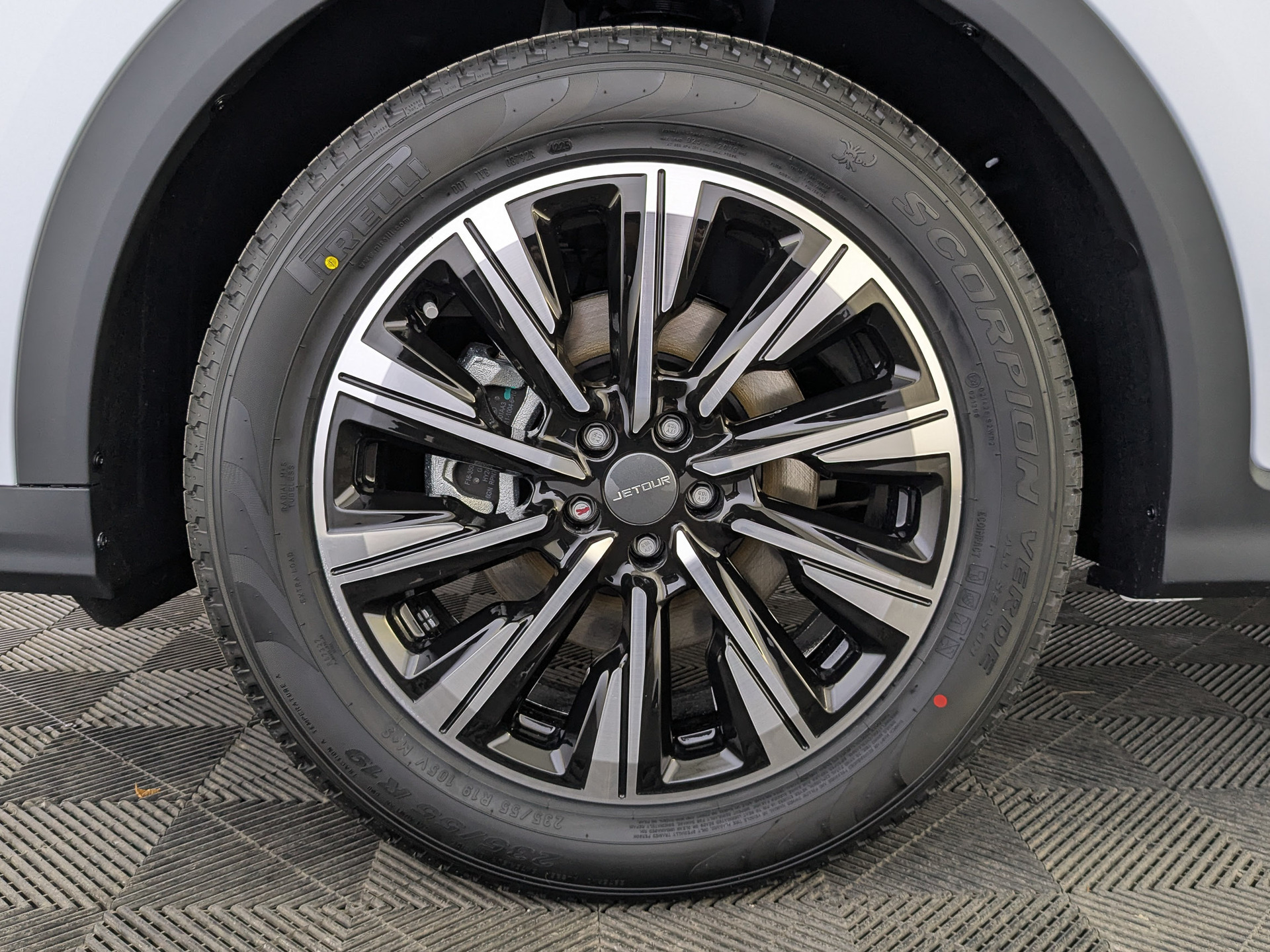 Фото Jetour X70 Plus Престиж (Luxury) 1.6T/190 7RT