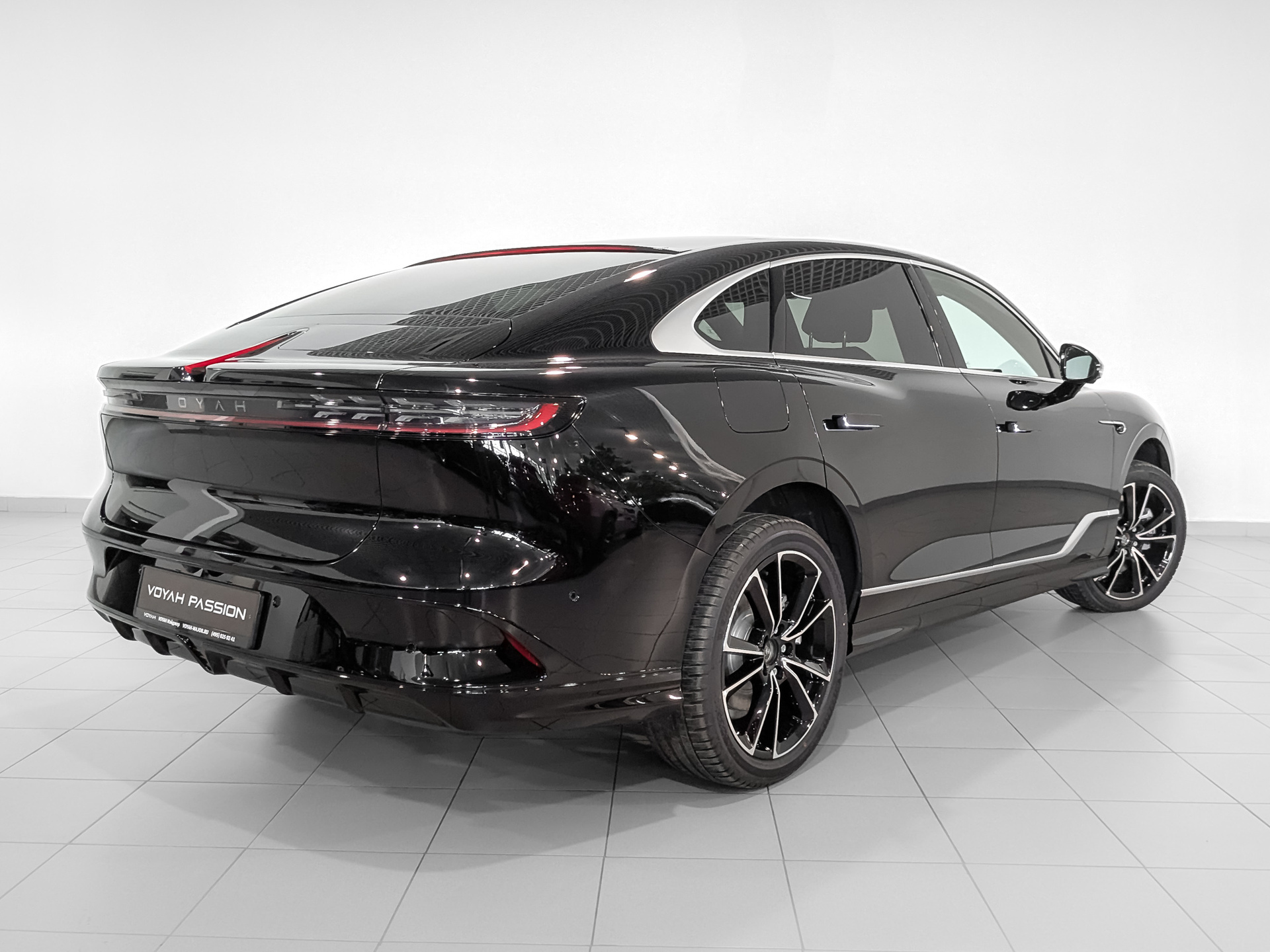 Фото Voyah Passion EVR 1.5ELH/170 43кВт 4WD