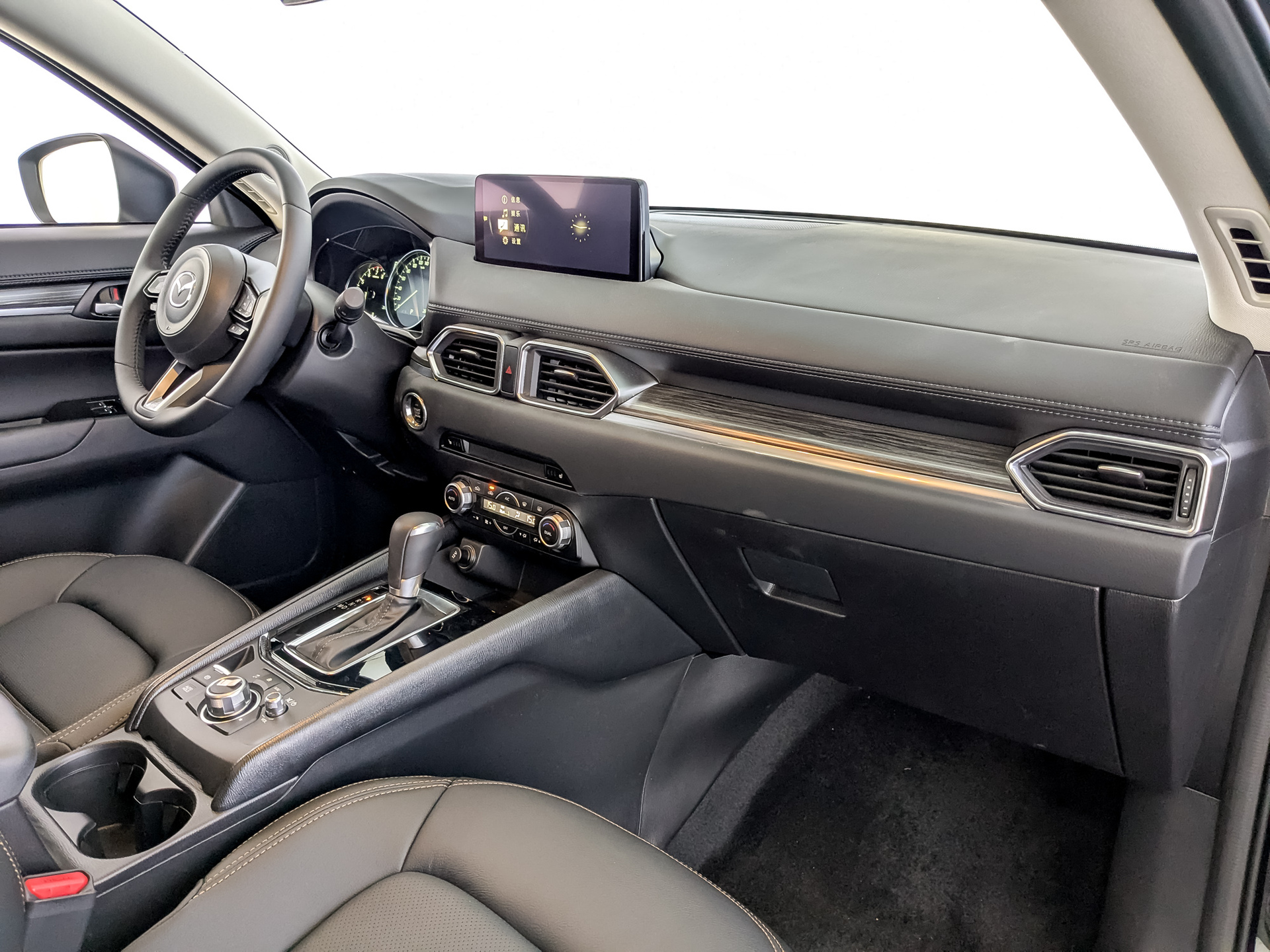 Фото Mazda CX-5 Supreme 2.0L/155 6AT 2WD