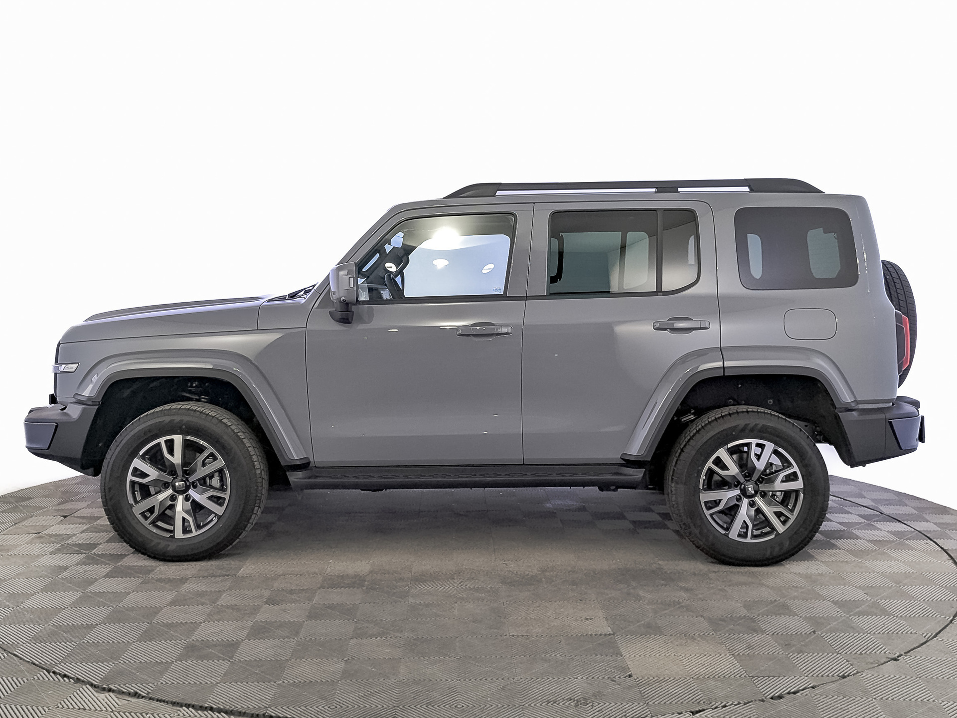 Фото Tank 300 Сити Премиум (City Premium) 2.0T/218 8AT 4WD