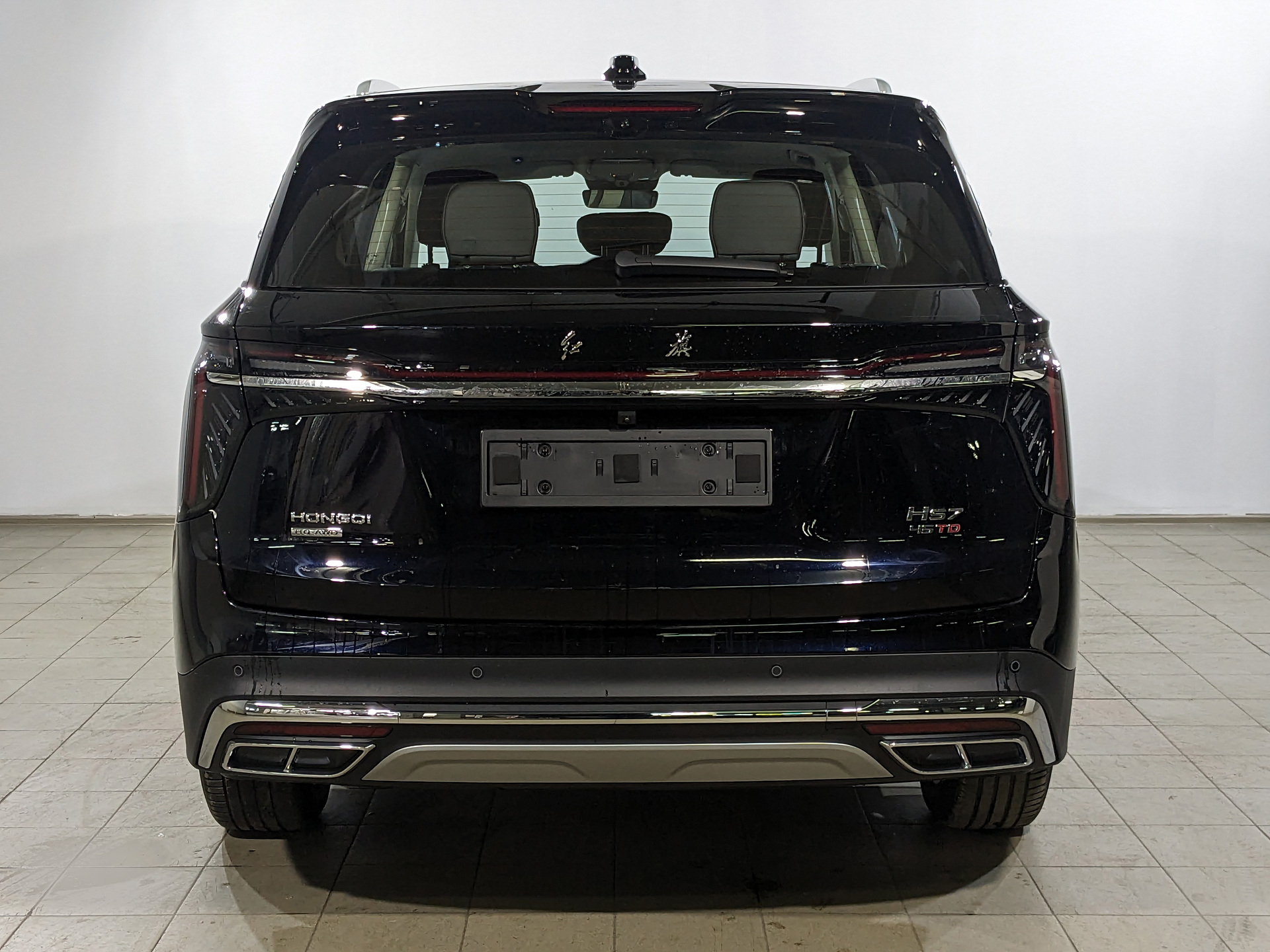 Фото Hongqi HS7 Deluxe 2.0T/245 8AT 4WD
