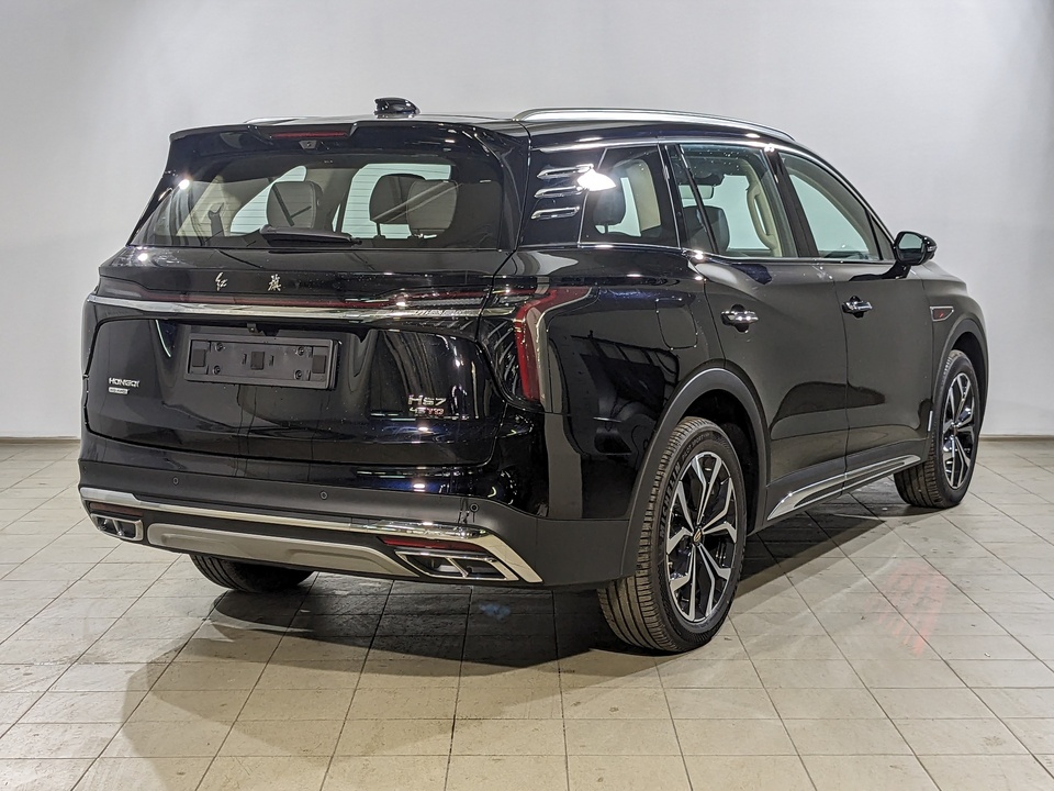 Hongqi HS7 Deluxe 2.0T/245 8AT 4WD