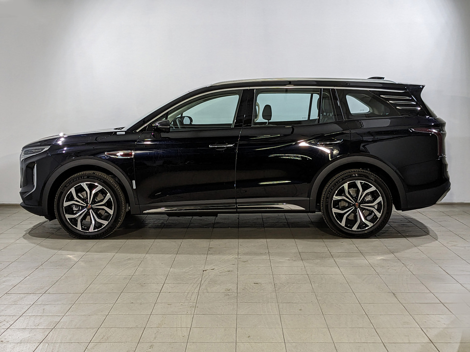 Hongqi HS7 Deluxe 2.0T/245 8AT 4WD