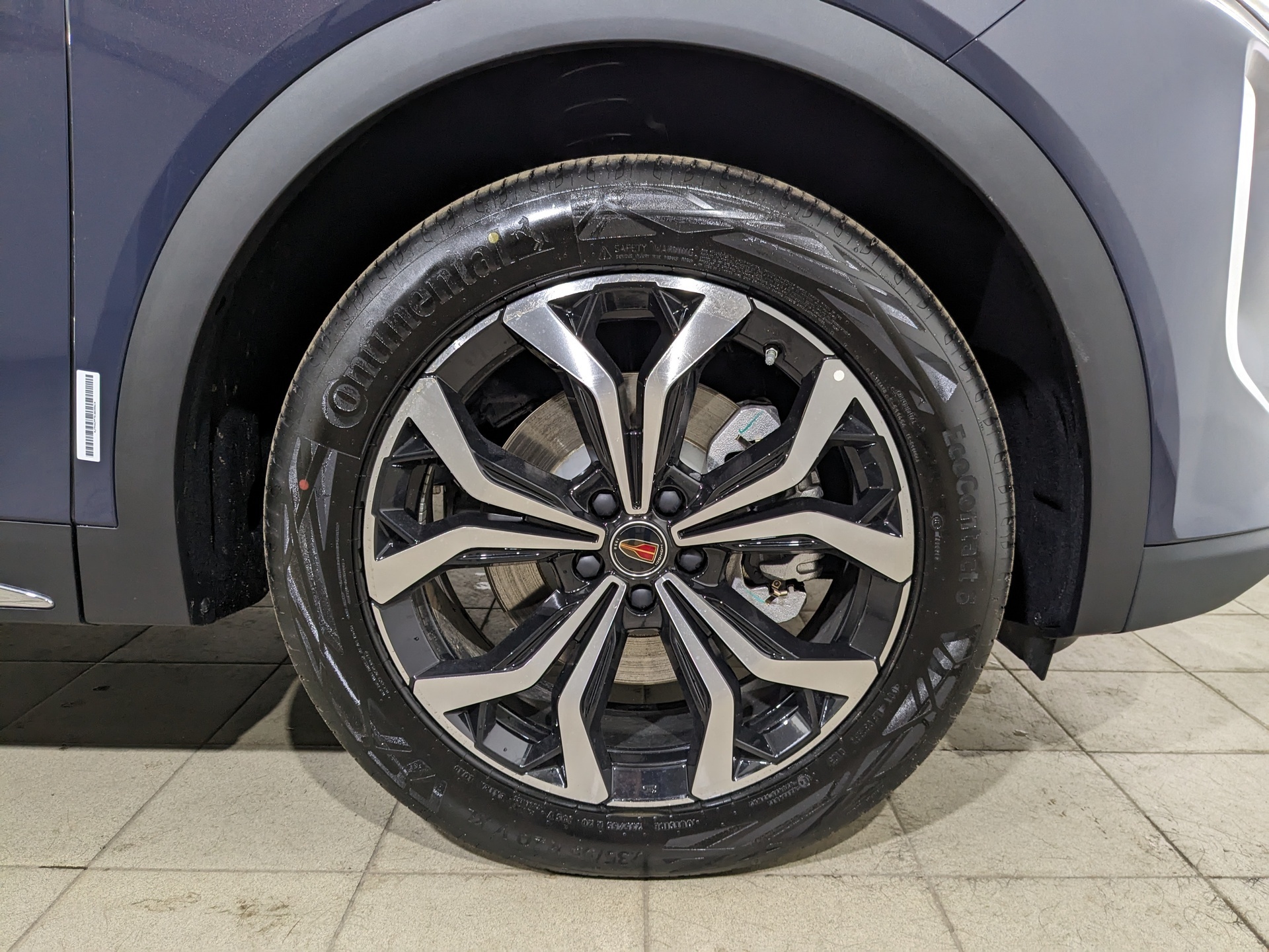 Фото Hongqi HS7 Deluxe 2.0T/245 8AT 4WD