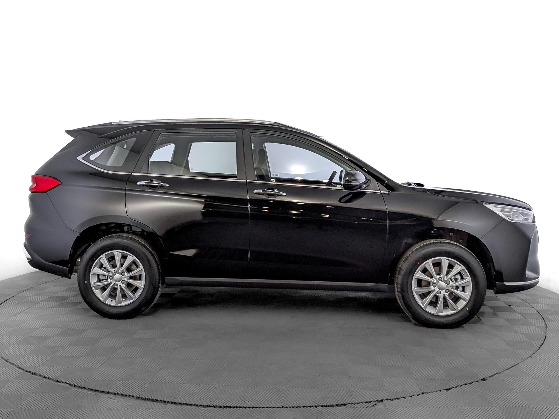 Фото Haval M6 Оптимум 1.5T/143 6MT 2WD