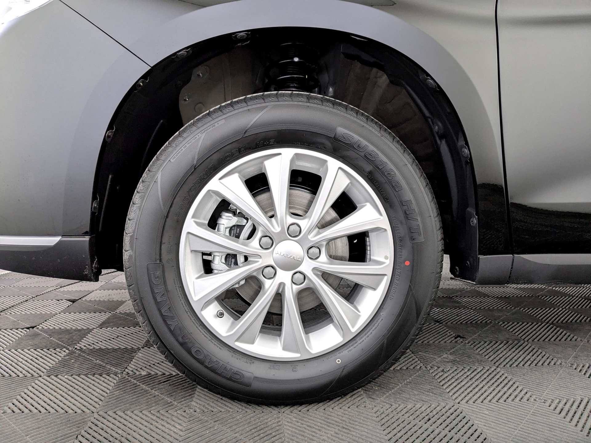 Фото Haval M6 Оптимум 1.5T/143 6MT 2WD