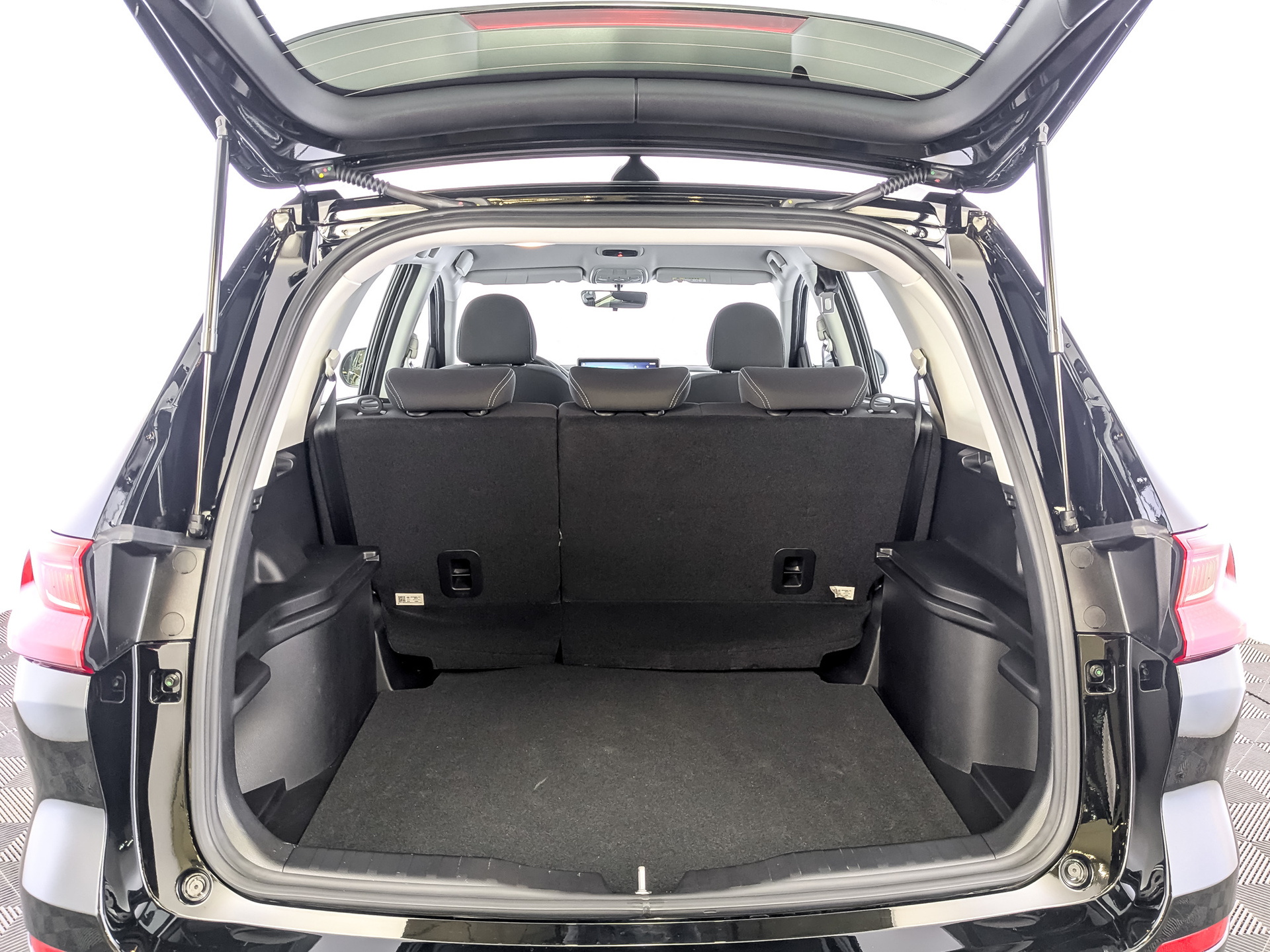 Фото Haval M6 Оптимум 1.5T/143 6MT 2WD