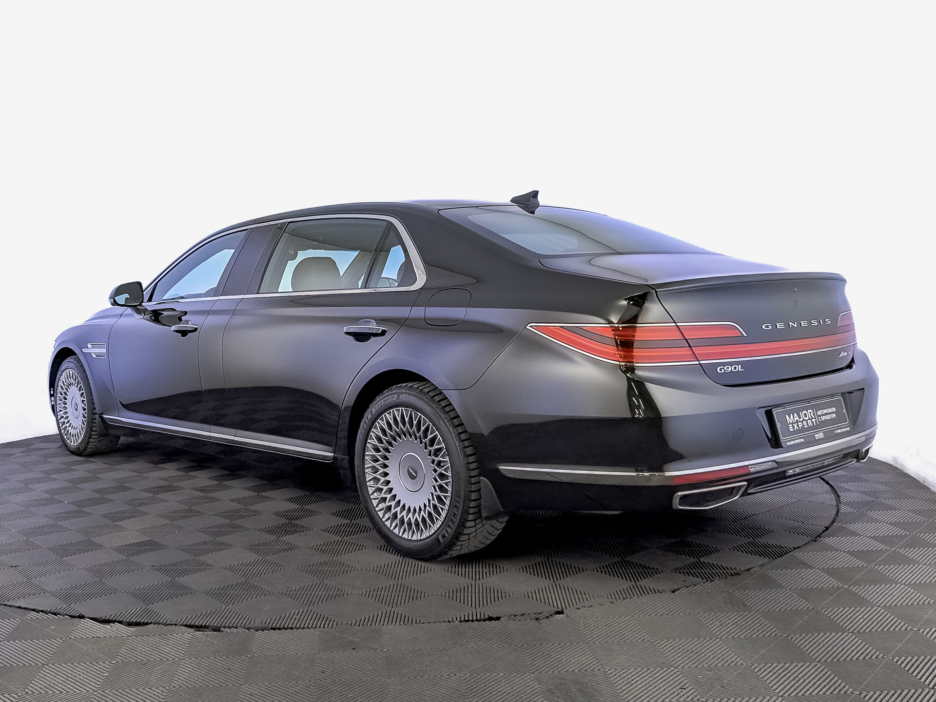 GENESIS G90 5.00 (413 л.с), автомат, 2021, пробег 53 304 км