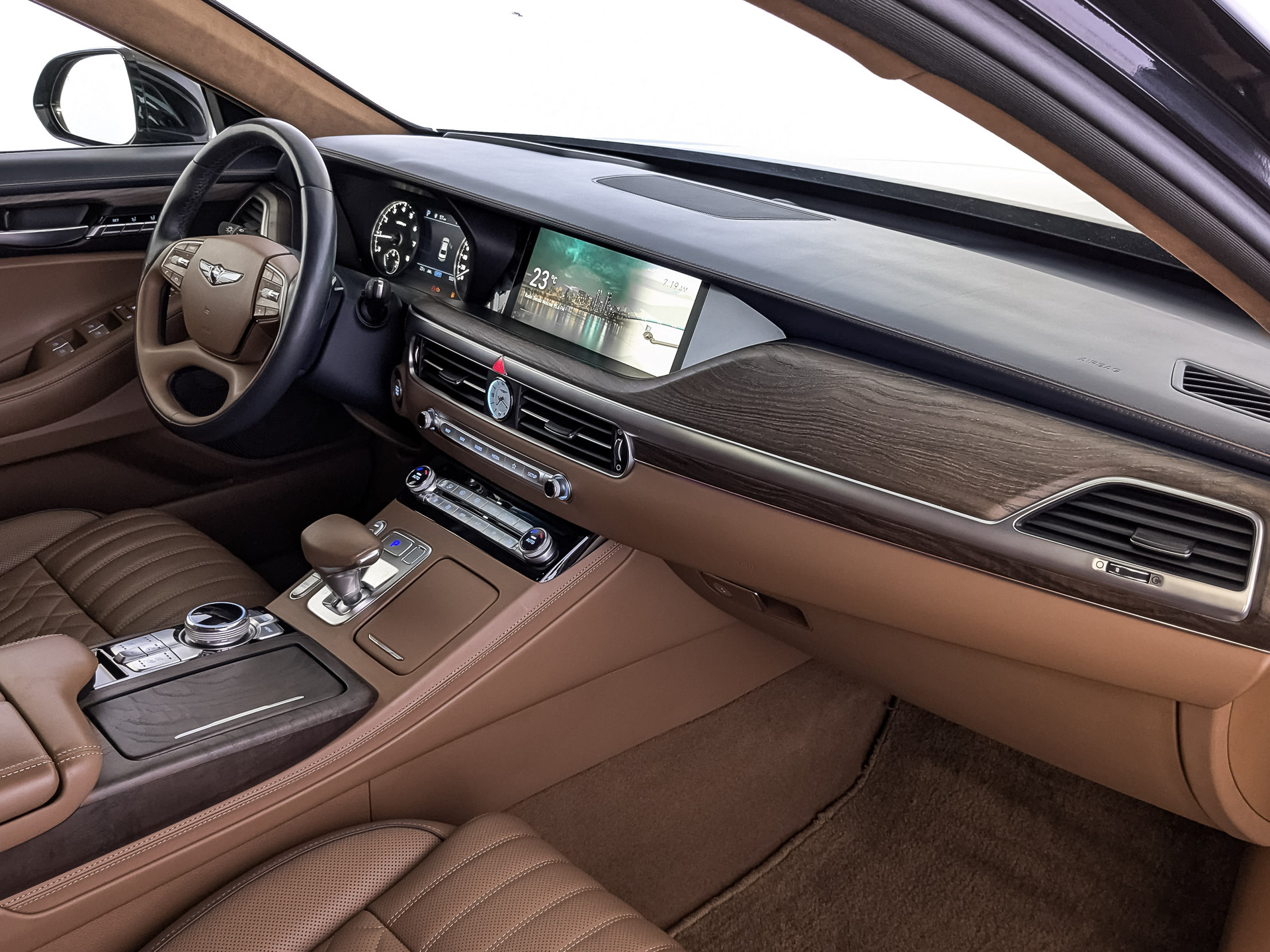 GENESIS G90 5.00 (413 л.с), автомат, 2021, пробег 53 304 км