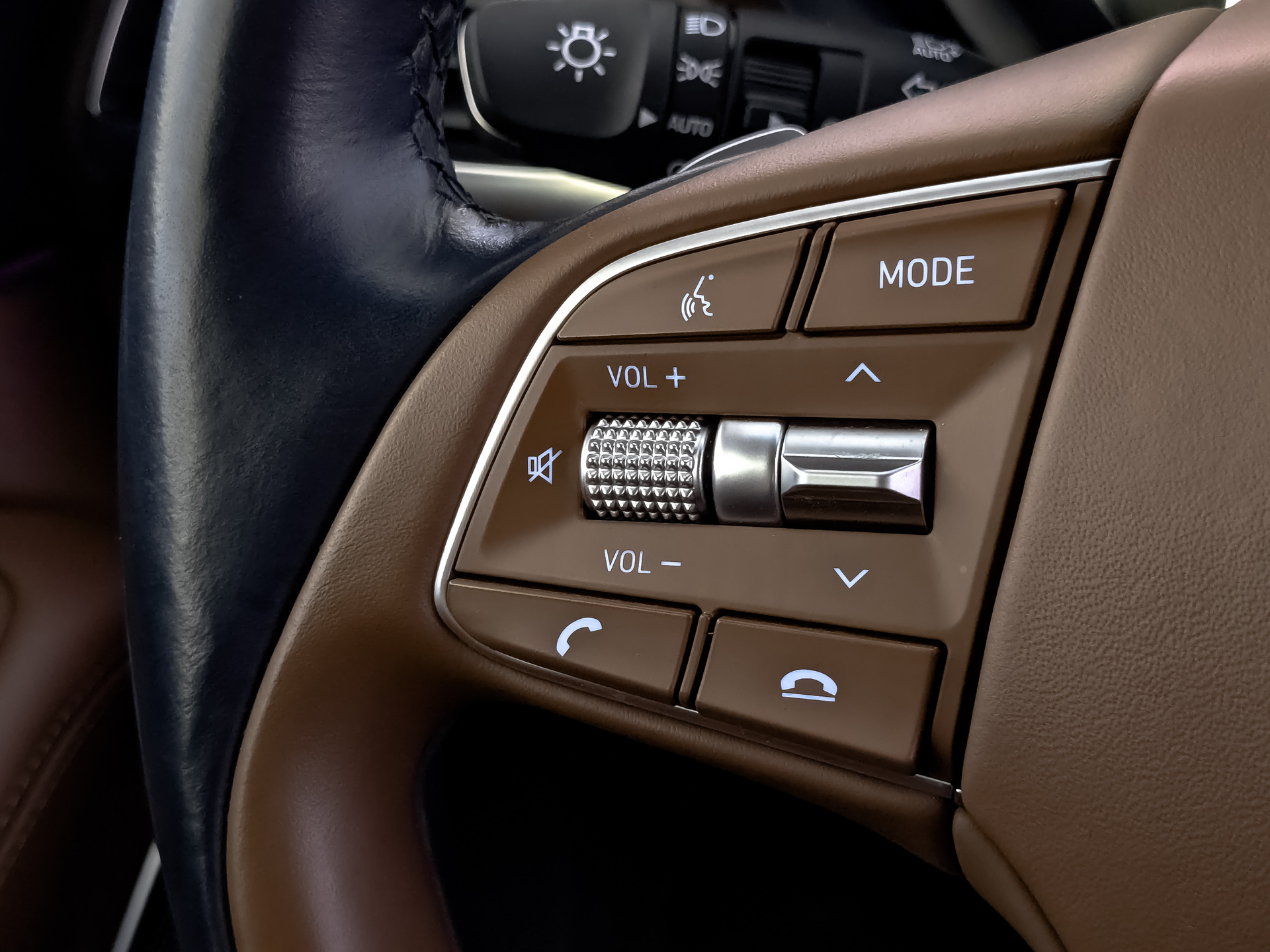 GENESIS G90 5.00 (413 л.с), автомат, 2021, пробег 53 304 км