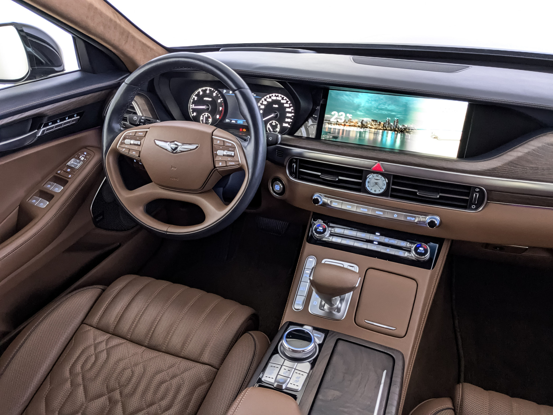 GENESIS G90 5.00 (413 л.с), автомат, 2021, пробег 53 304 км
