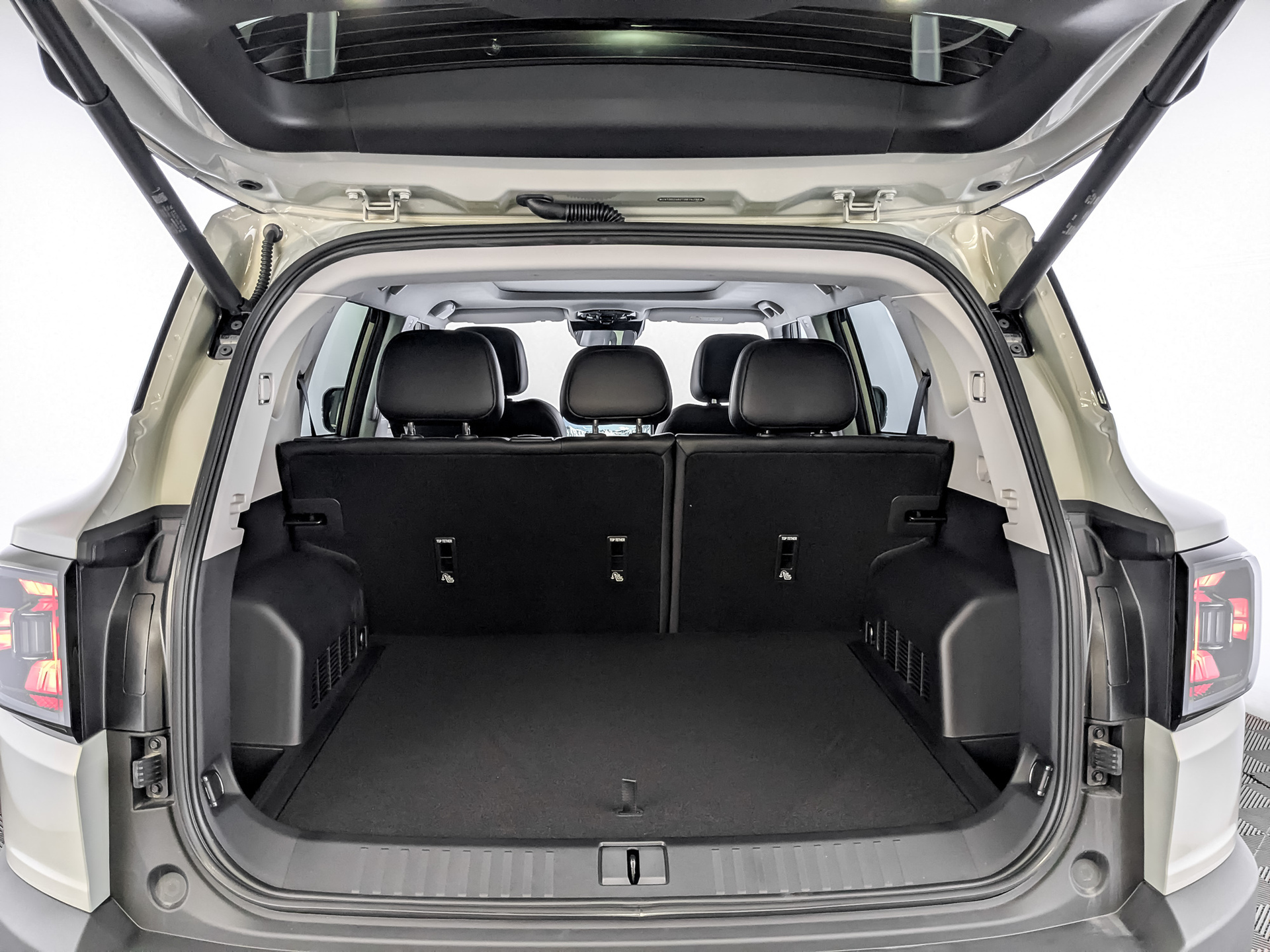 Фото Jetour T1 Премиум (Luxury) 2.0T/245 8AT 4WD