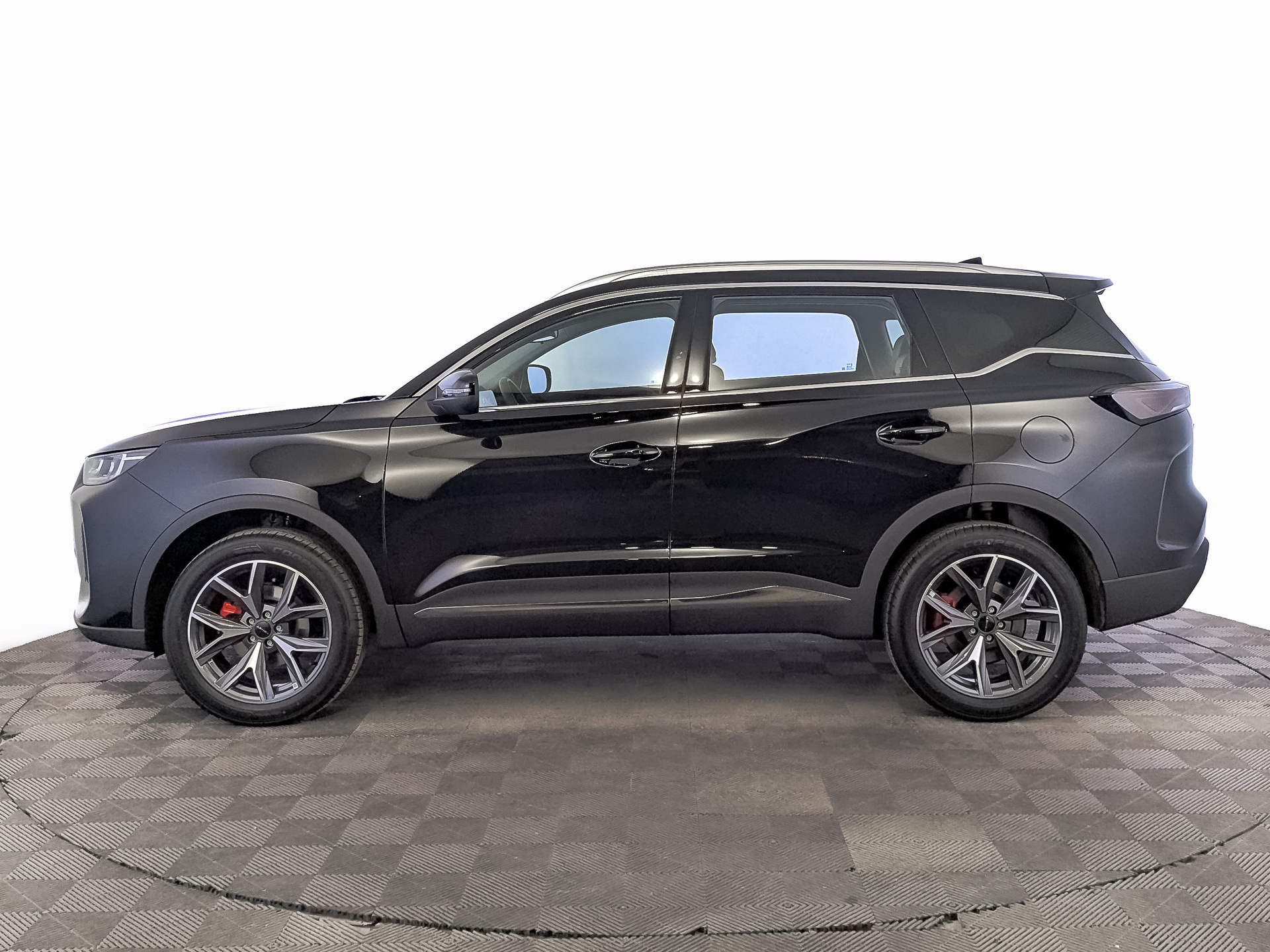 Фото Tenet T7 Active 1.6T/150 7RT 4WD