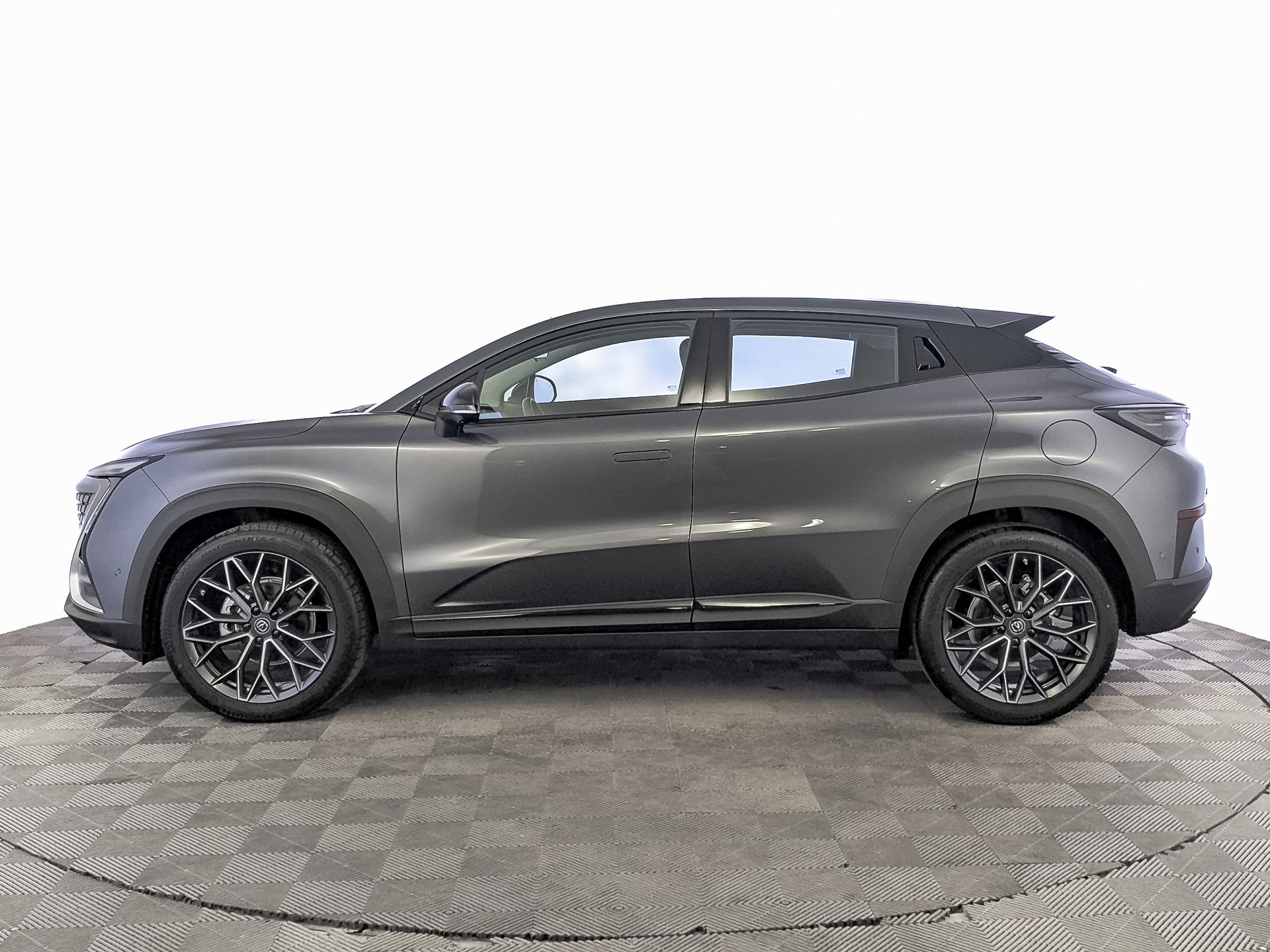 Фото Changan UNI-T Техно 1.5T/167 7RT Передний привод