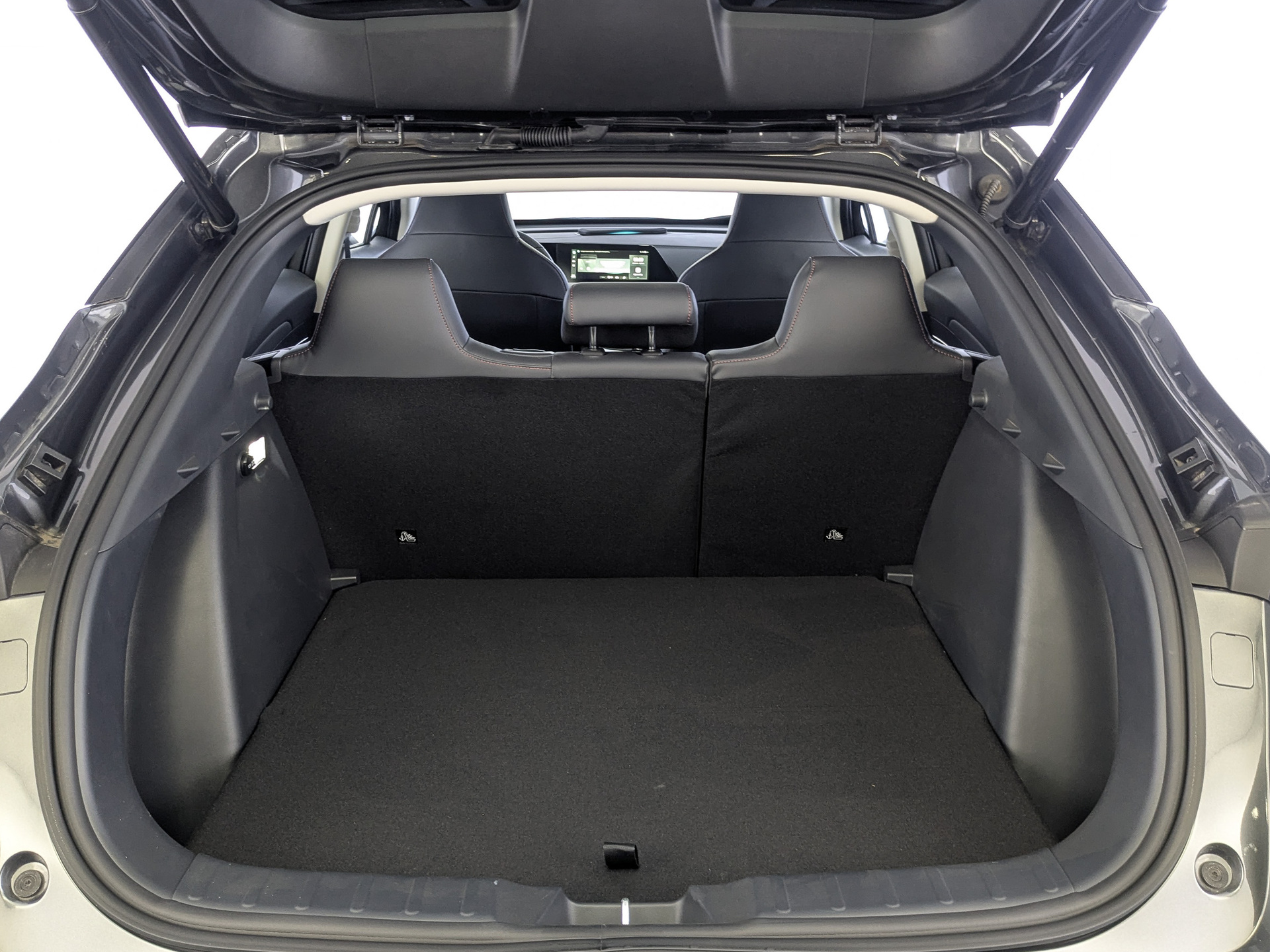 Фото Changan UNI-T Техно 1.5T/167 7RT Передний привод