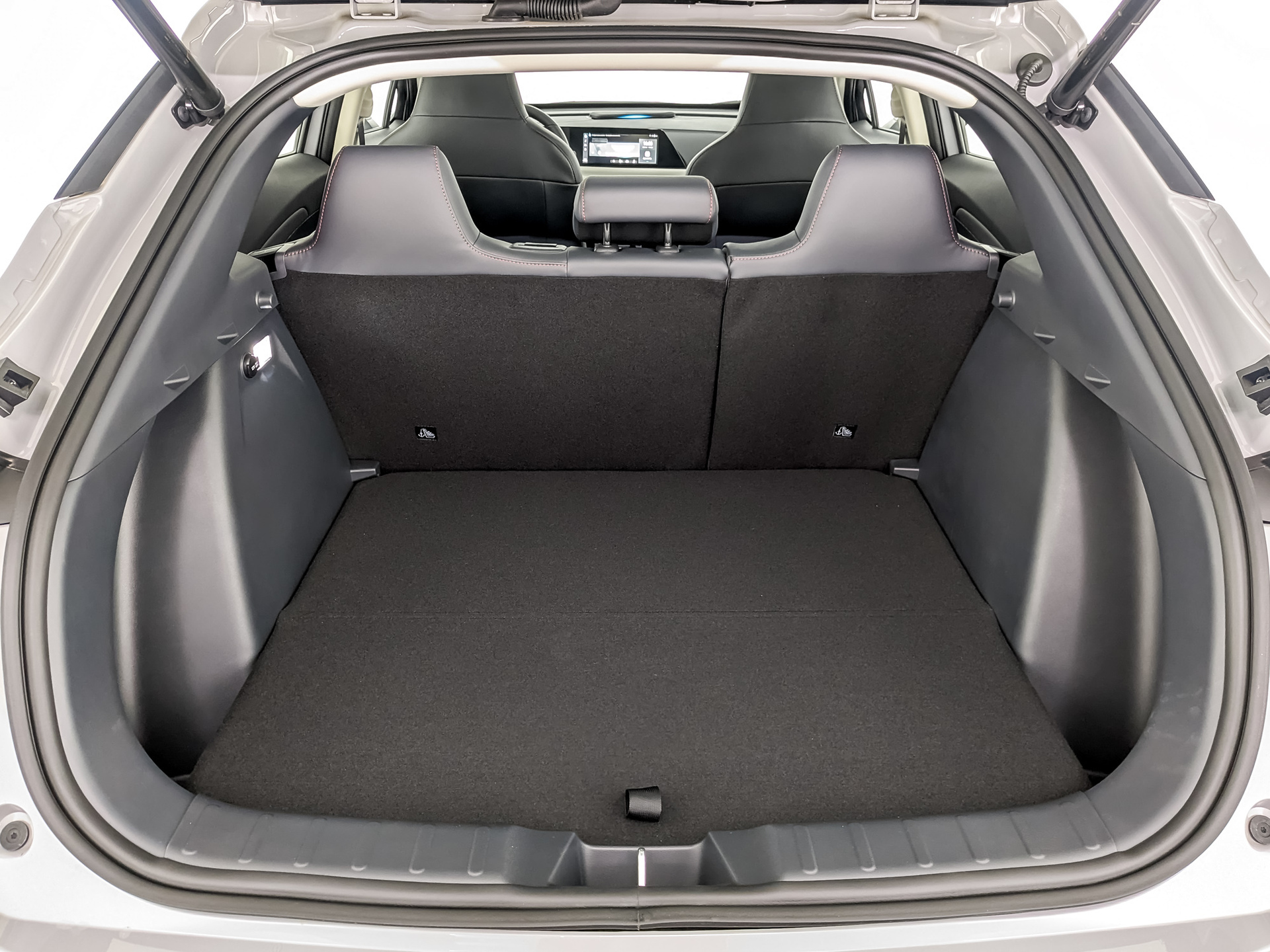 Фото Changan UNI-T Техно 1.5T/167 7RT Передний привод