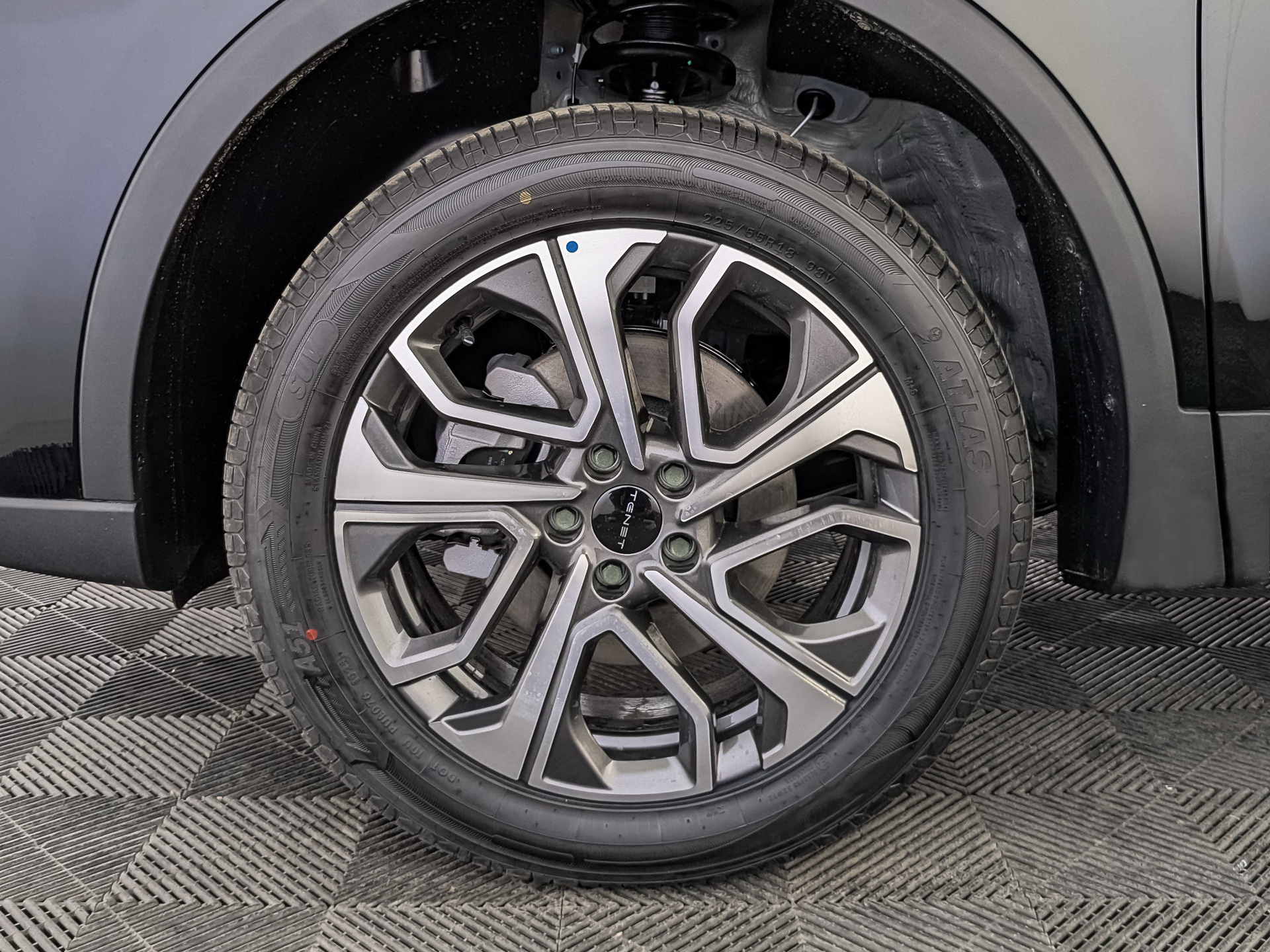 Фото Tenet T7 Active 1.6T/150 7RT 2WD