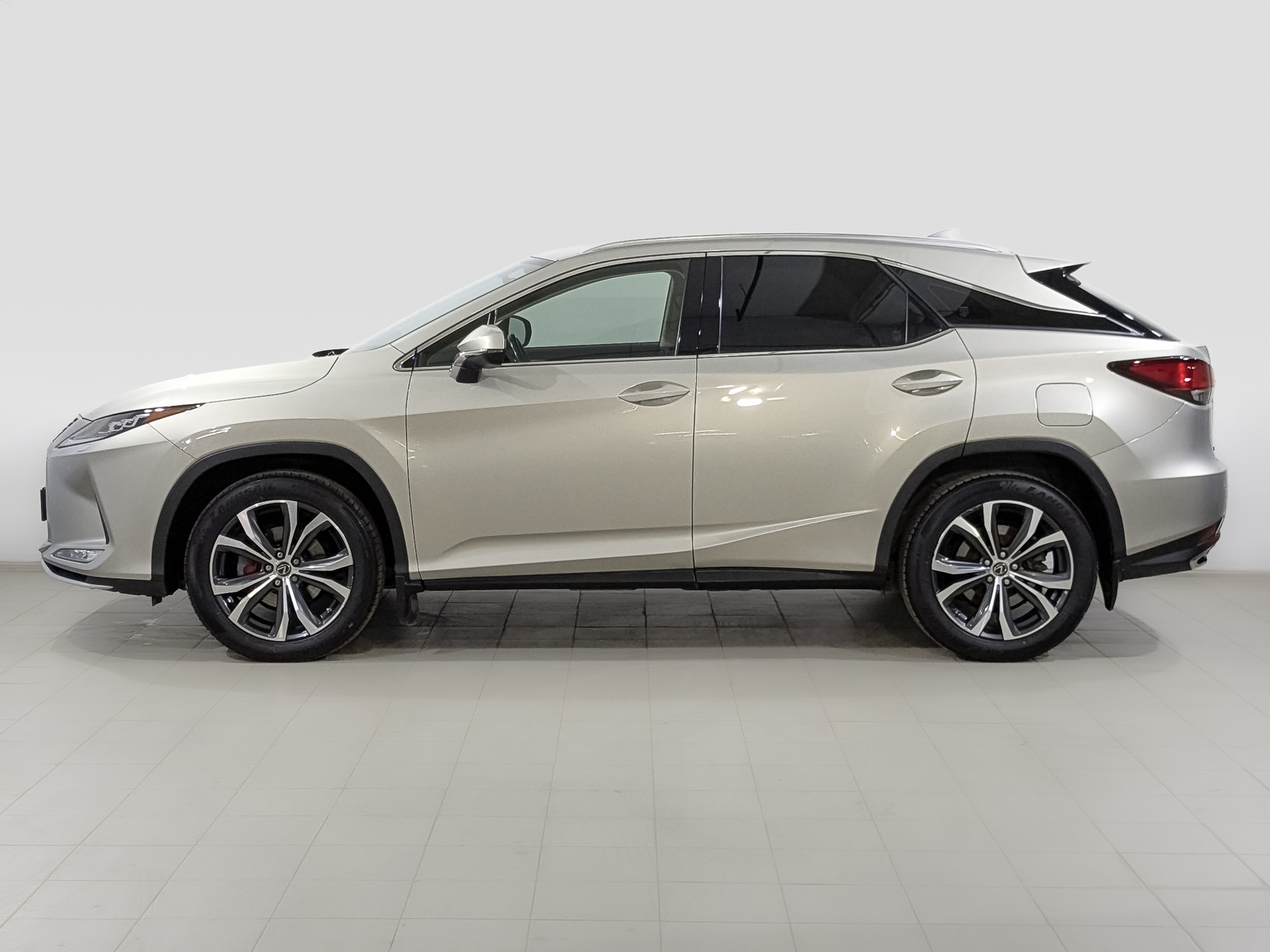 LEXUS RX 2.00 (238 л.с), автомат, 2021, пробег 112 727 км
