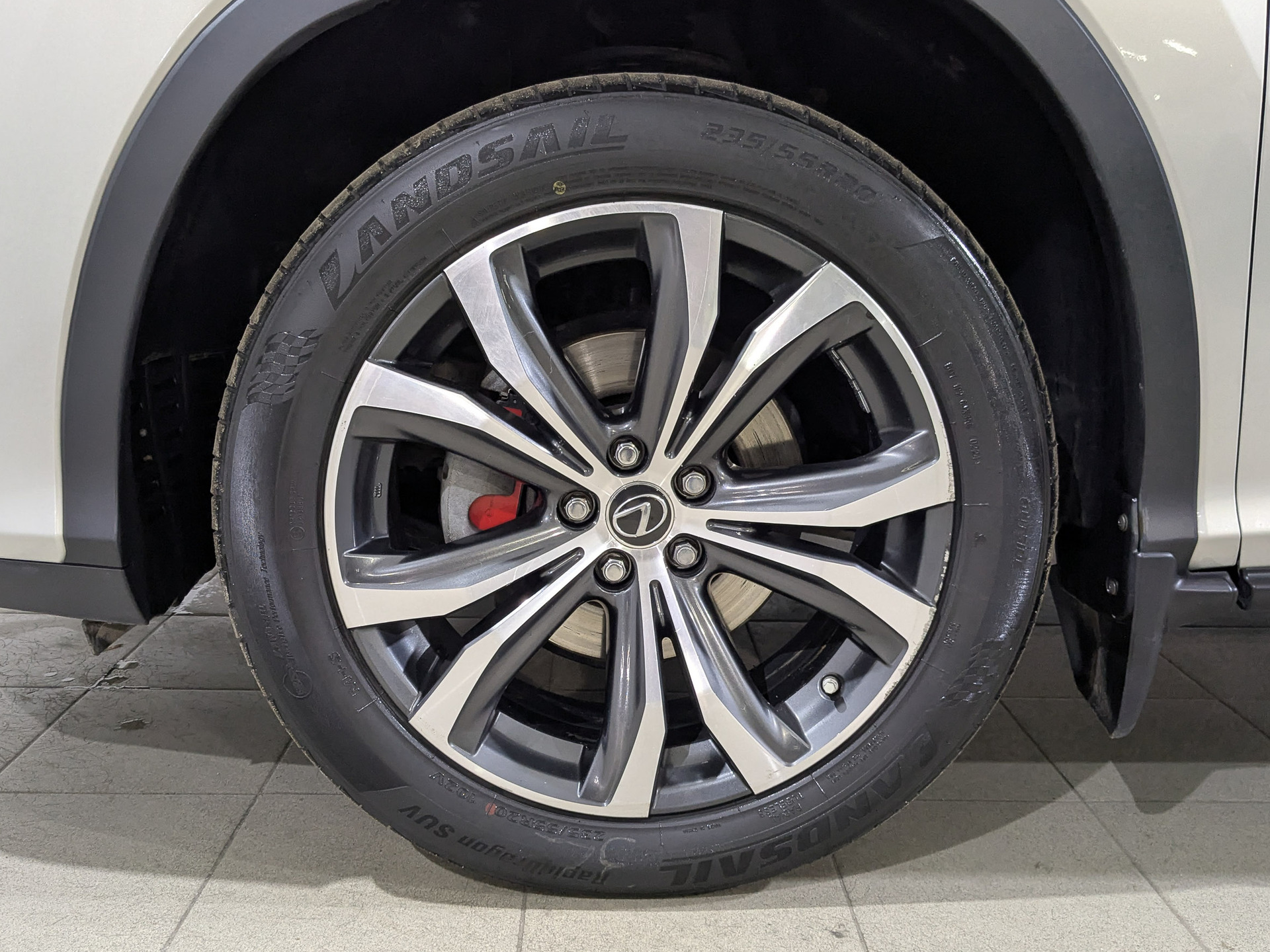LEXUS RX 2.00 (238 л.с), автомат, 2021, пробег 112 727 км