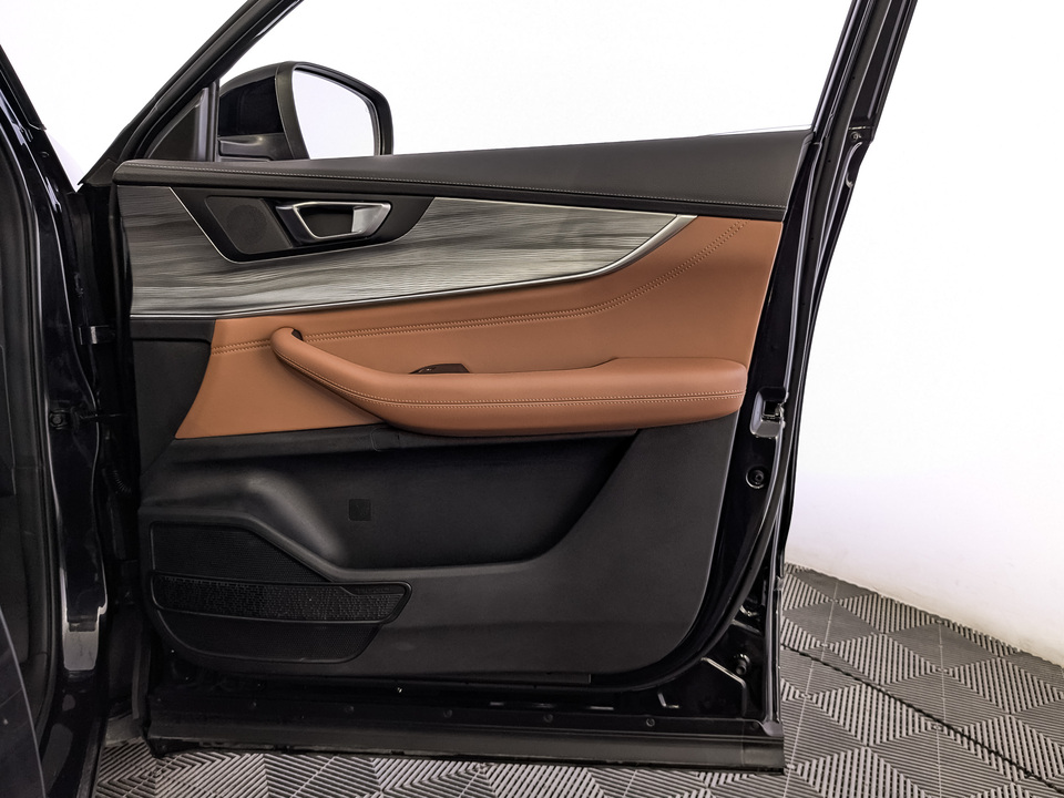 Фото Chery Tiggo 8 Pro с пробегом 6882 км