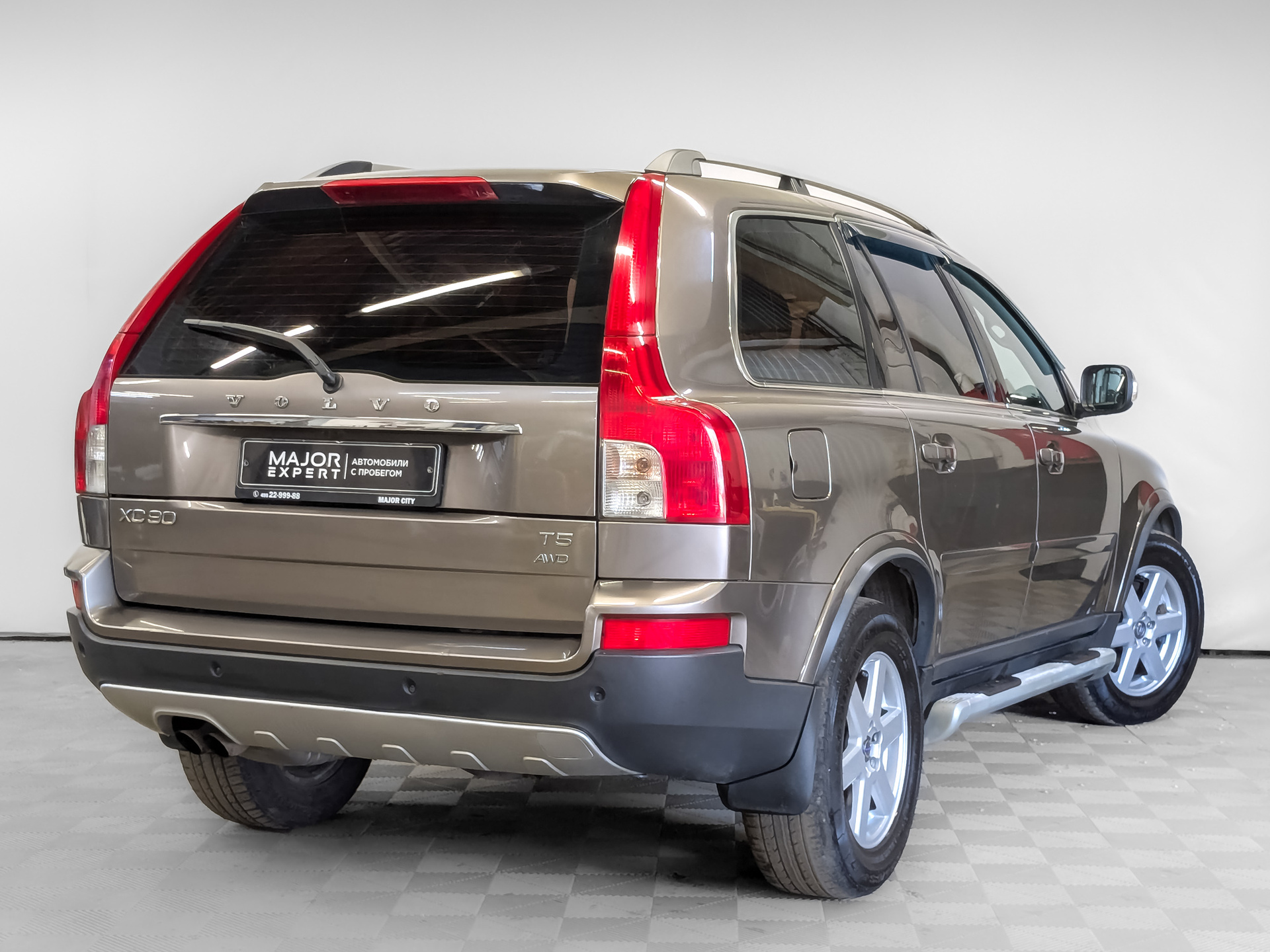 VOLVO XC90 2.50 (210 л.с), автомат, 2011, пробег 135 512 км