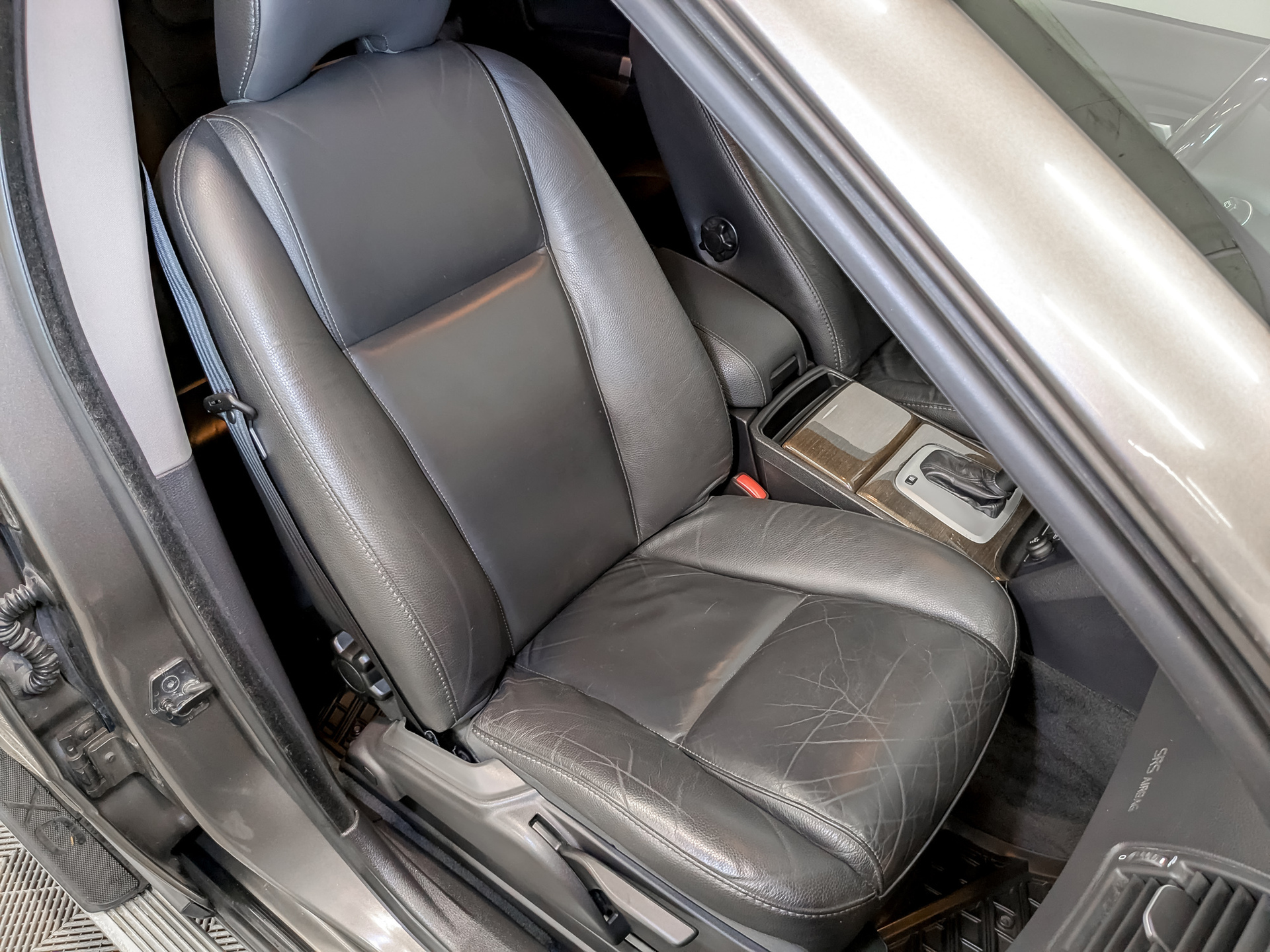VOLVO XC90 2.50 (210 л.с), автомат, 2011, пробег 135 512 км