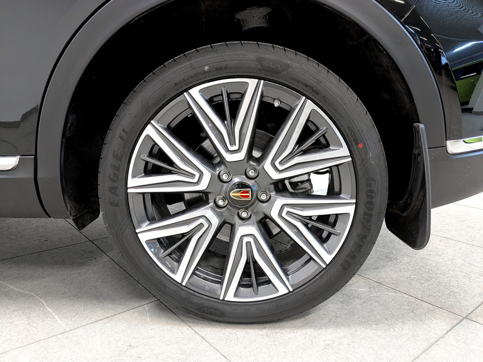 Фото Hongqi HS5 с пробегом 711 км