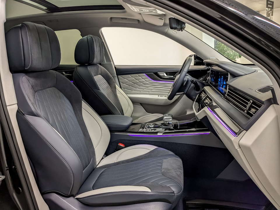 Фото Hongqi HS5 с пробегом 711 км