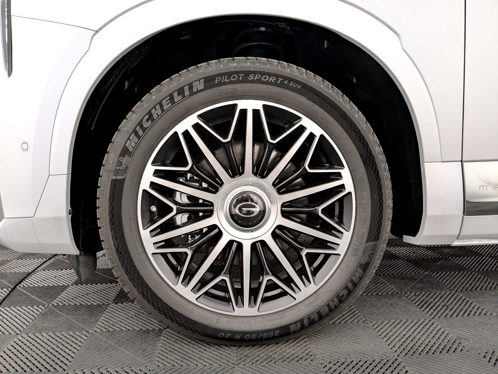 Фото GAC GS8 FL GX Premium 2.0T/231 8AT 4WD 7S