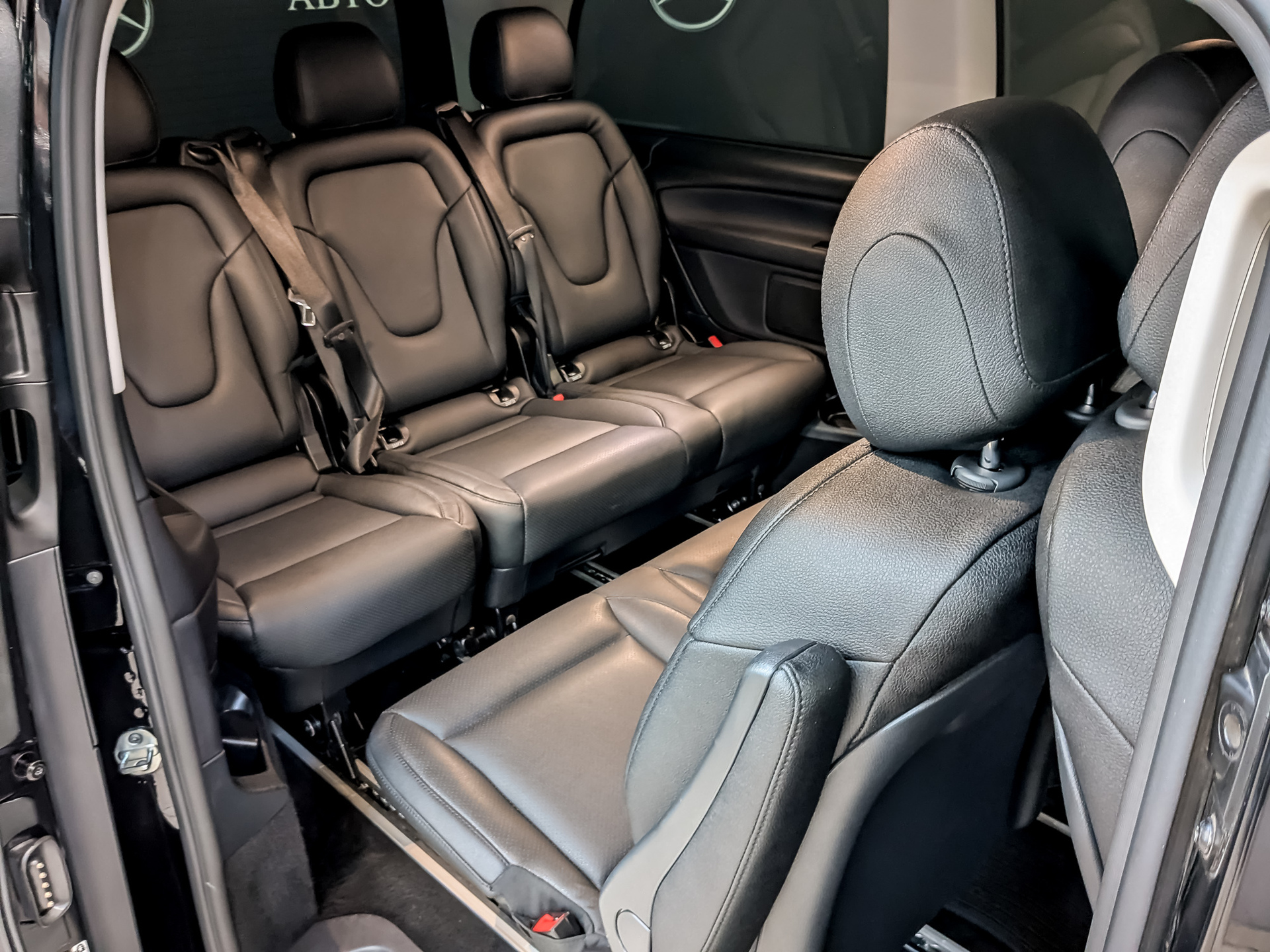 MERCEDES-BENZ V-Класс 1.90 (190 л.с), автомат, 2022, пробег 41 424 км