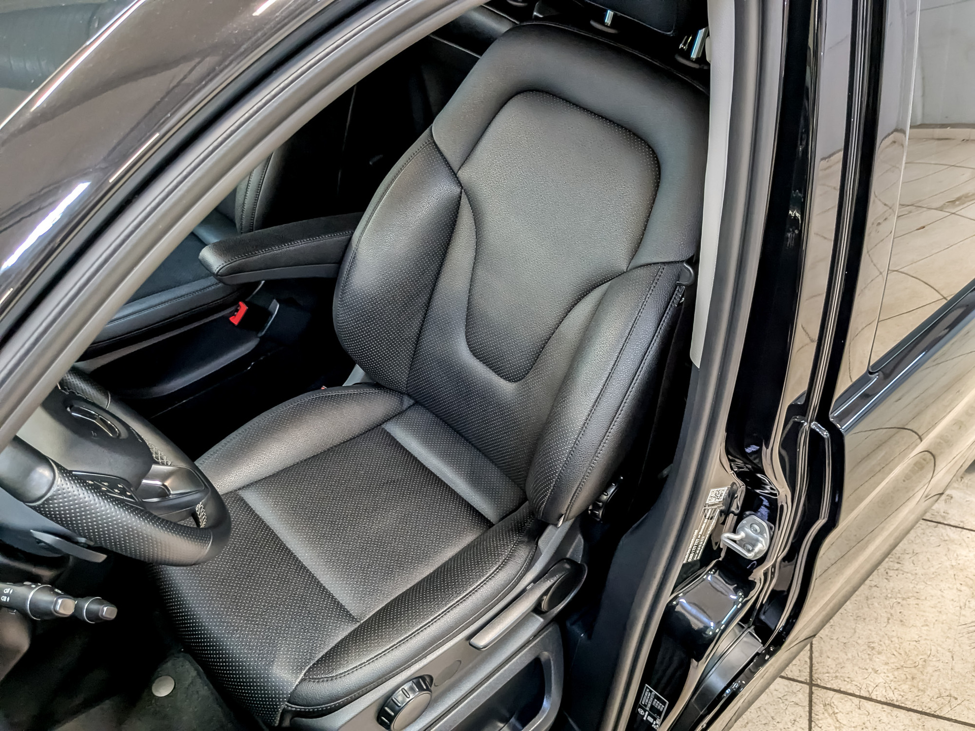MERCEDES-BENZ V-Класс 1.90 (190 л.с), автомат, 2022, пробег 41 424 км