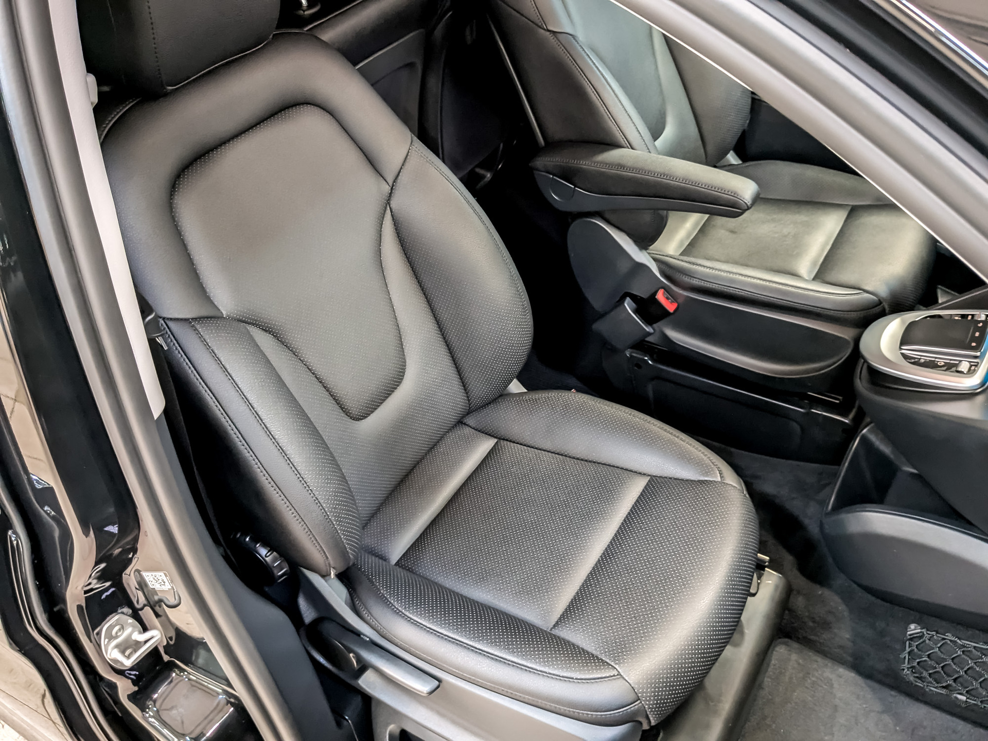 MERCEDES-BENZ V-Класс 1.90 (190 л.с), автомат, 2022, пробег 41 424 км