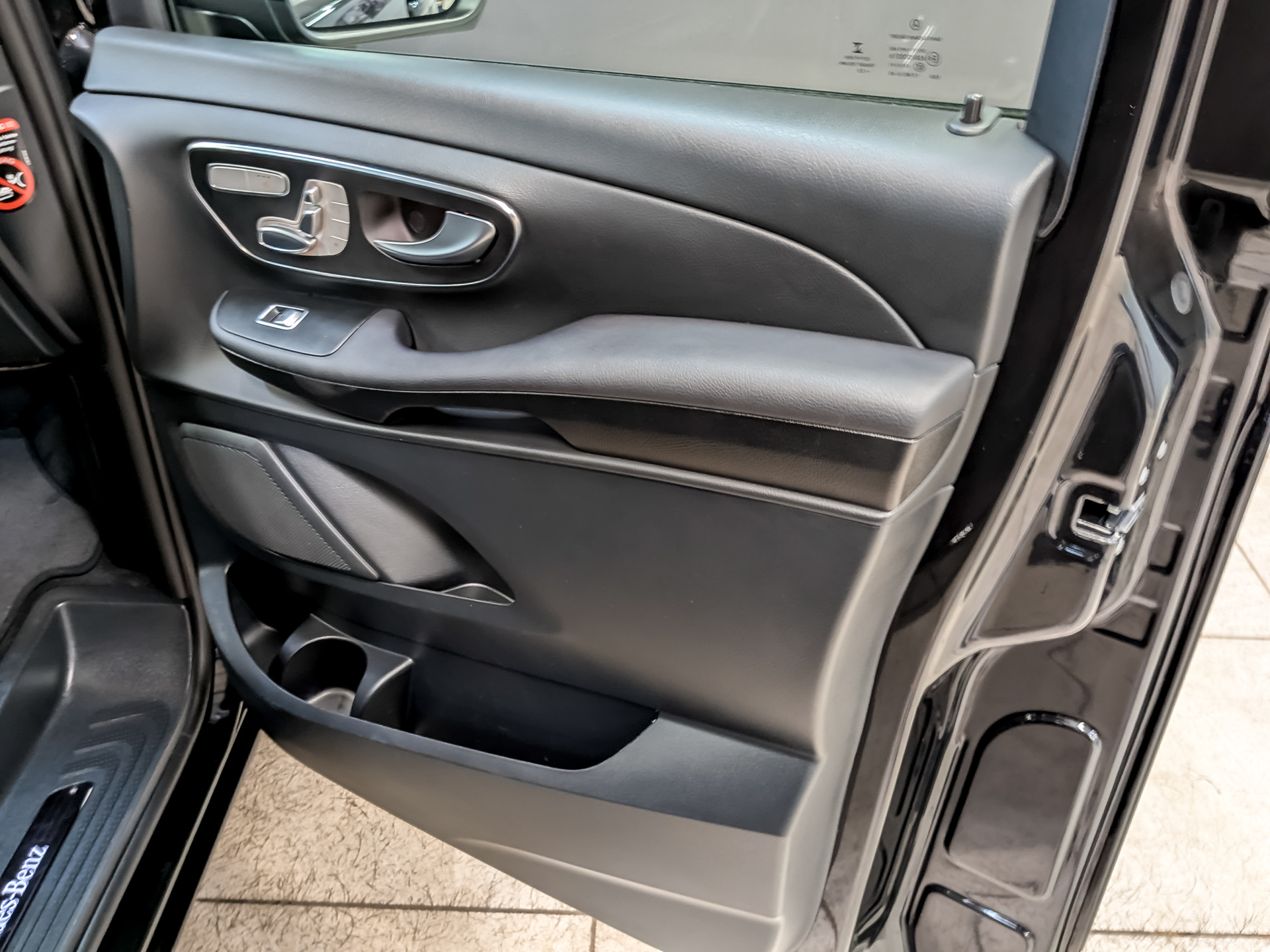 MERCEDES-BENZ V-Класс 1.90 (190 л.с), автомат, 2022, пробег 41 424 км