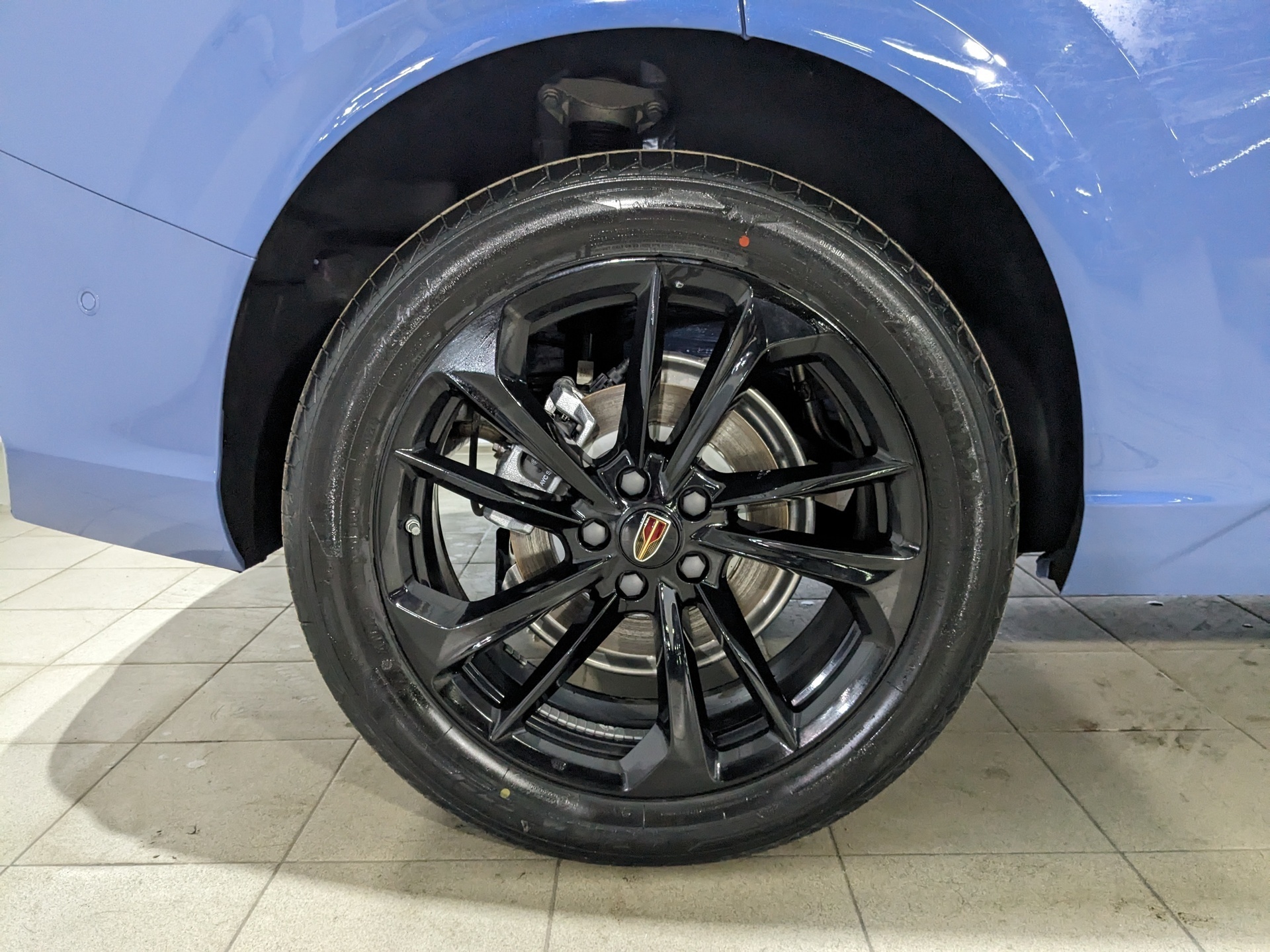 Фото Hongqi HS3 Deluxe 2.0Т/245 8AT 4WD