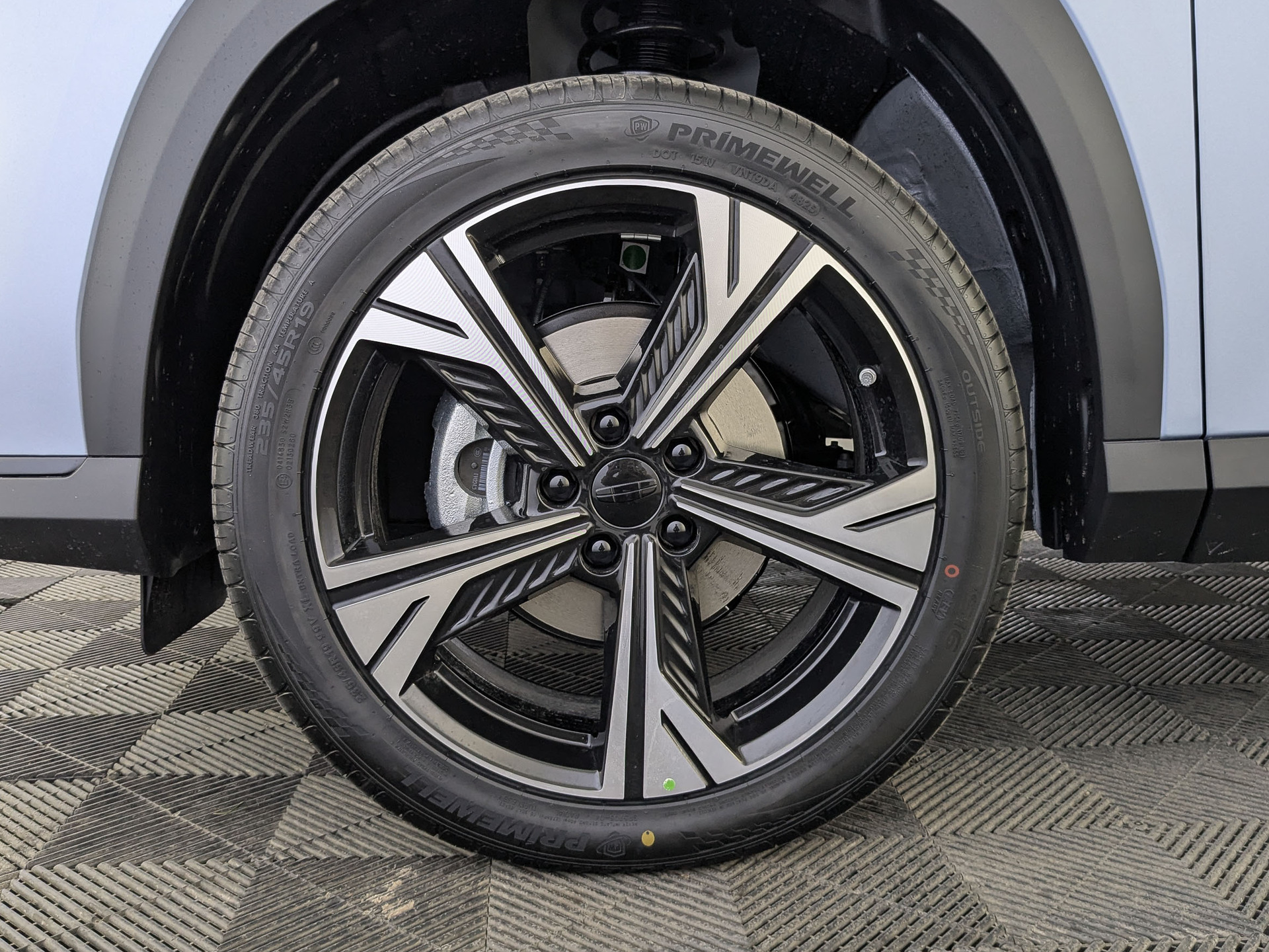 Фото Geely Cityray (G426) Flagship 1.5T/147 7RT 2WD