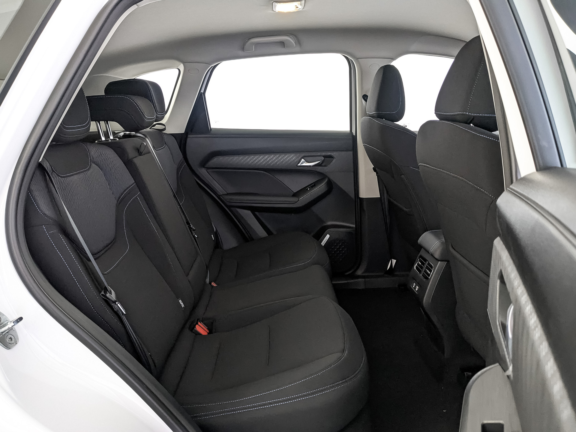 Фото Haval Jolion Оптимум 1.5T/143 7RT 2WD