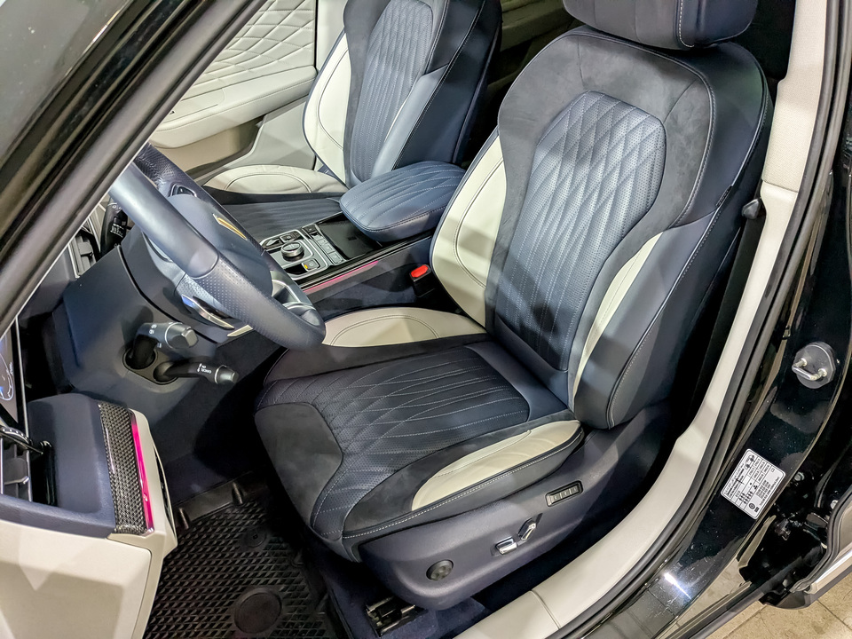 Фото Hongqi HS5 с пробегом 51494 км