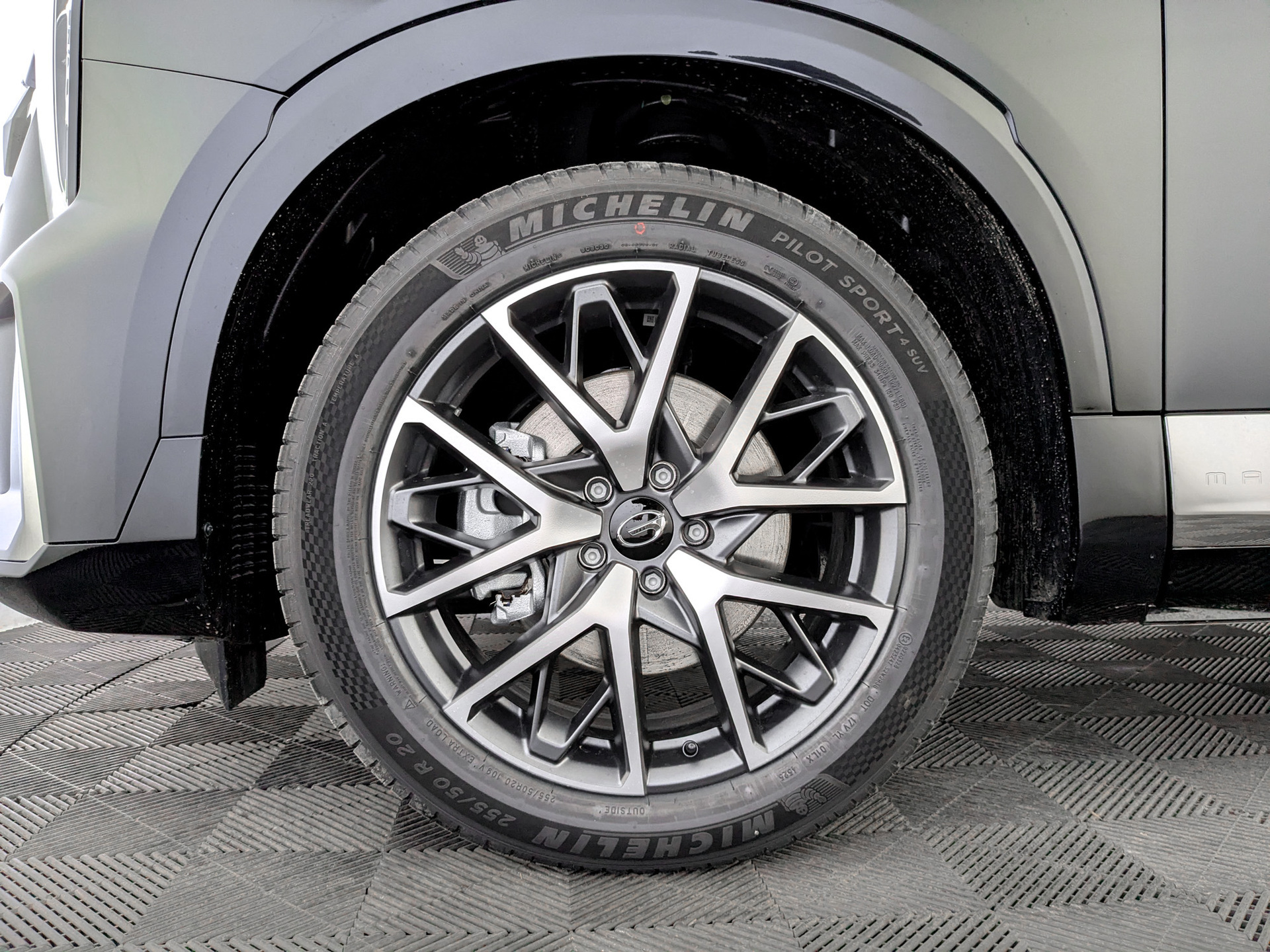 Фото GAC GS8 FL GT 2.0T/231 8AT 4WD 7S